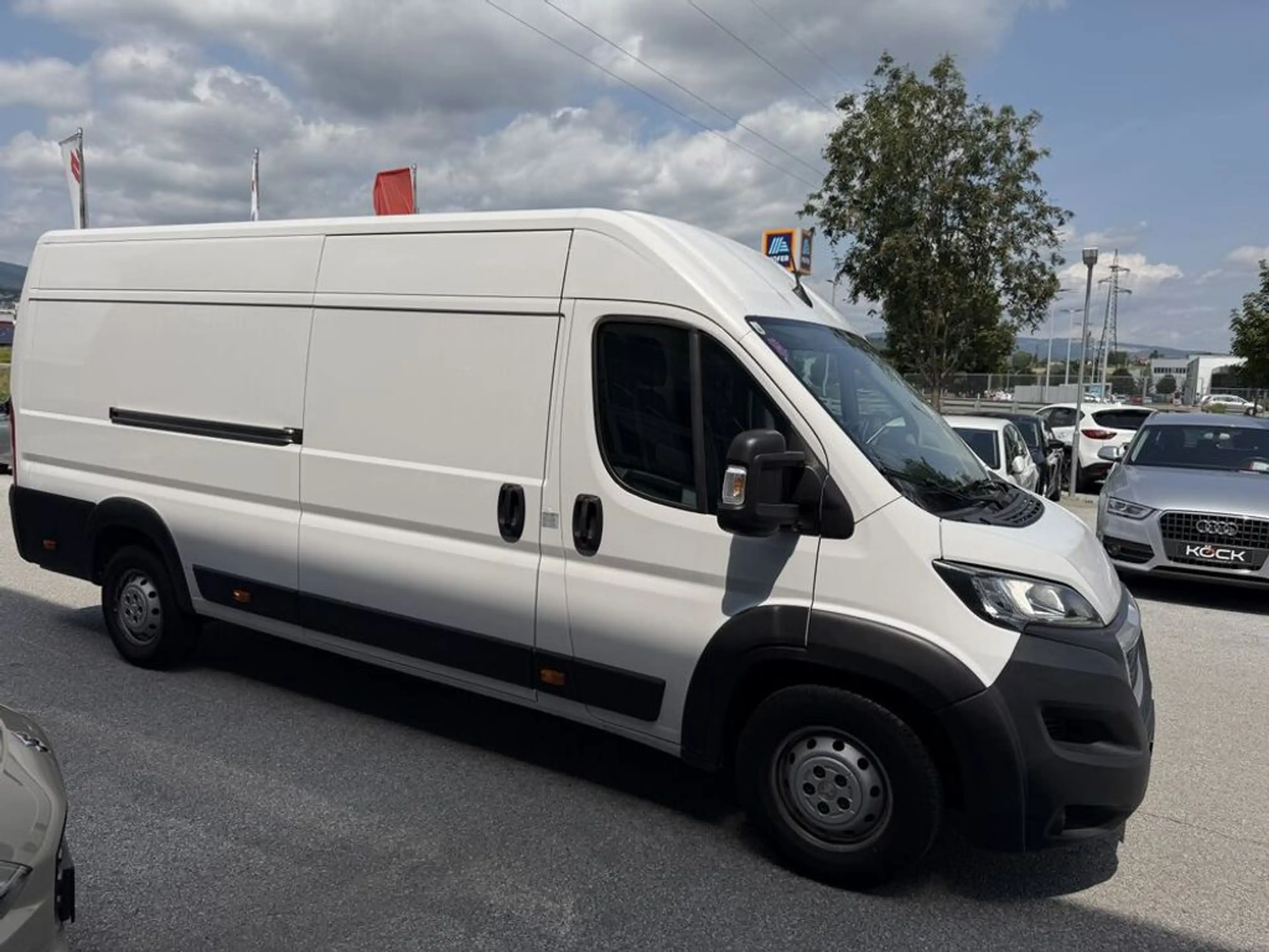 Peugeot Boxer 35+ L4H2 BlueHDi 140 S&S — photo 5