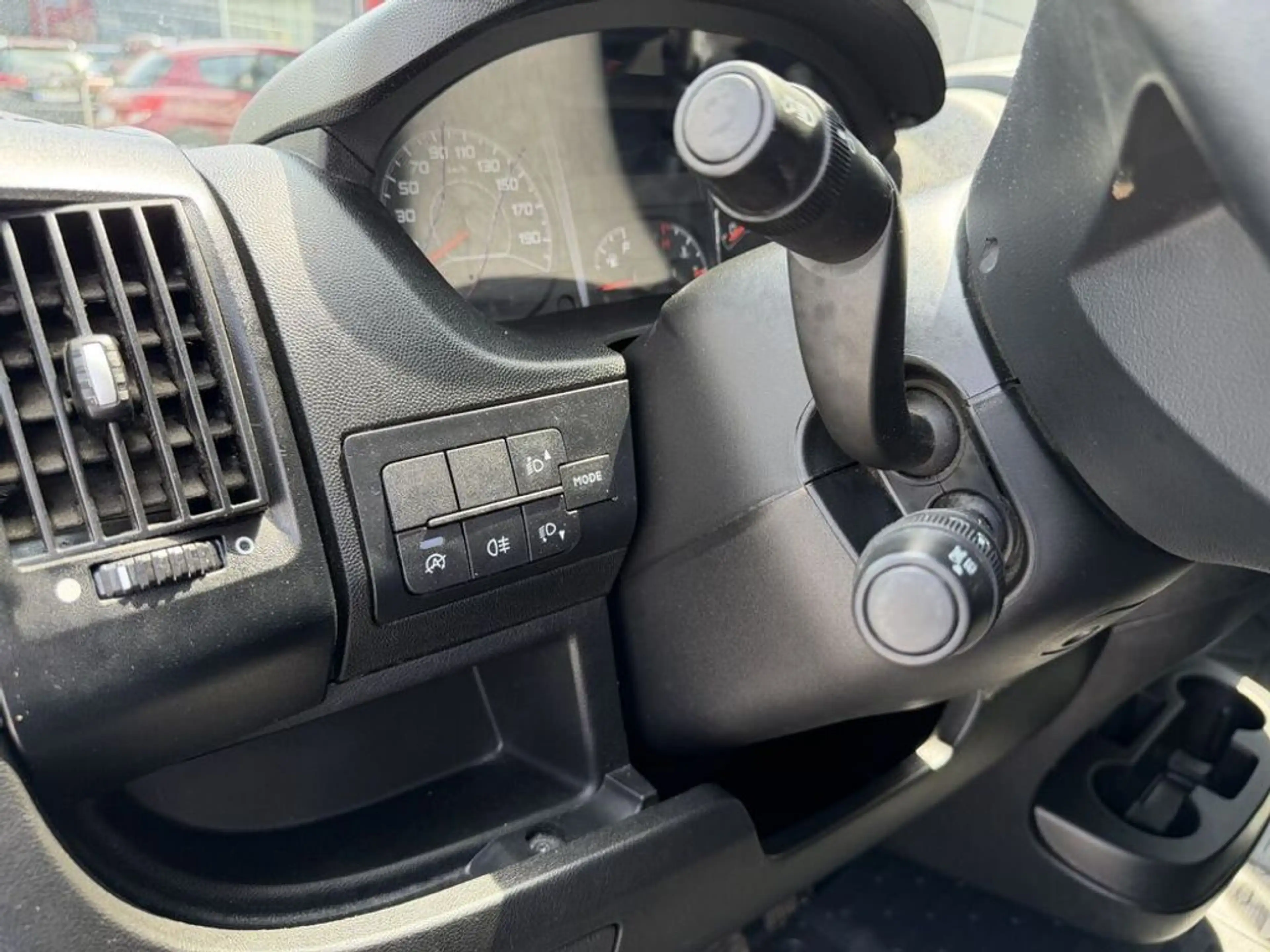 Peugeot Boxer 35+ L4H2 BlueHDi 140 S&S — photo 13