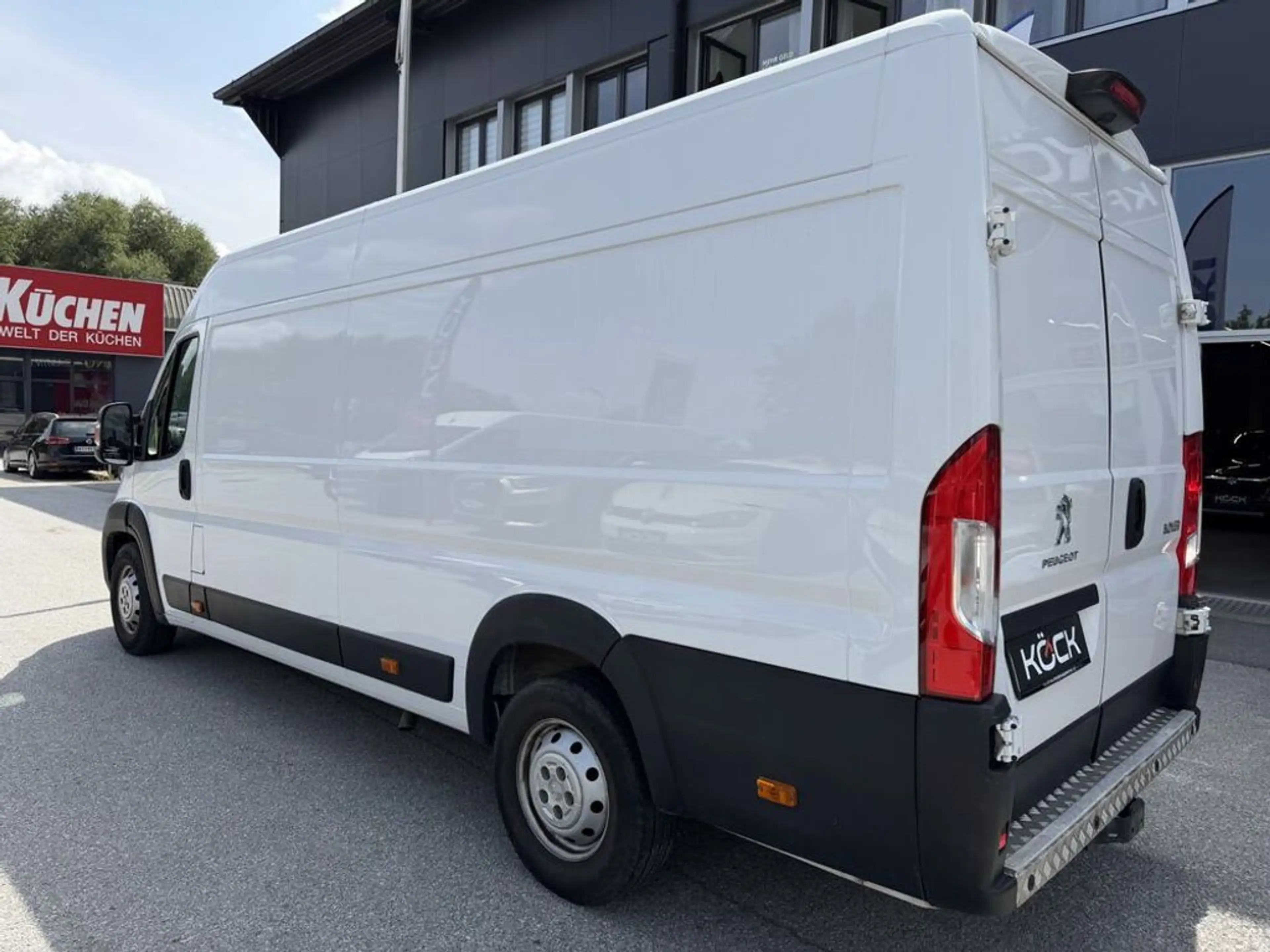 Peugeot Boxer 35+ L4H2 BlueHDi 140 S&S — photo 8