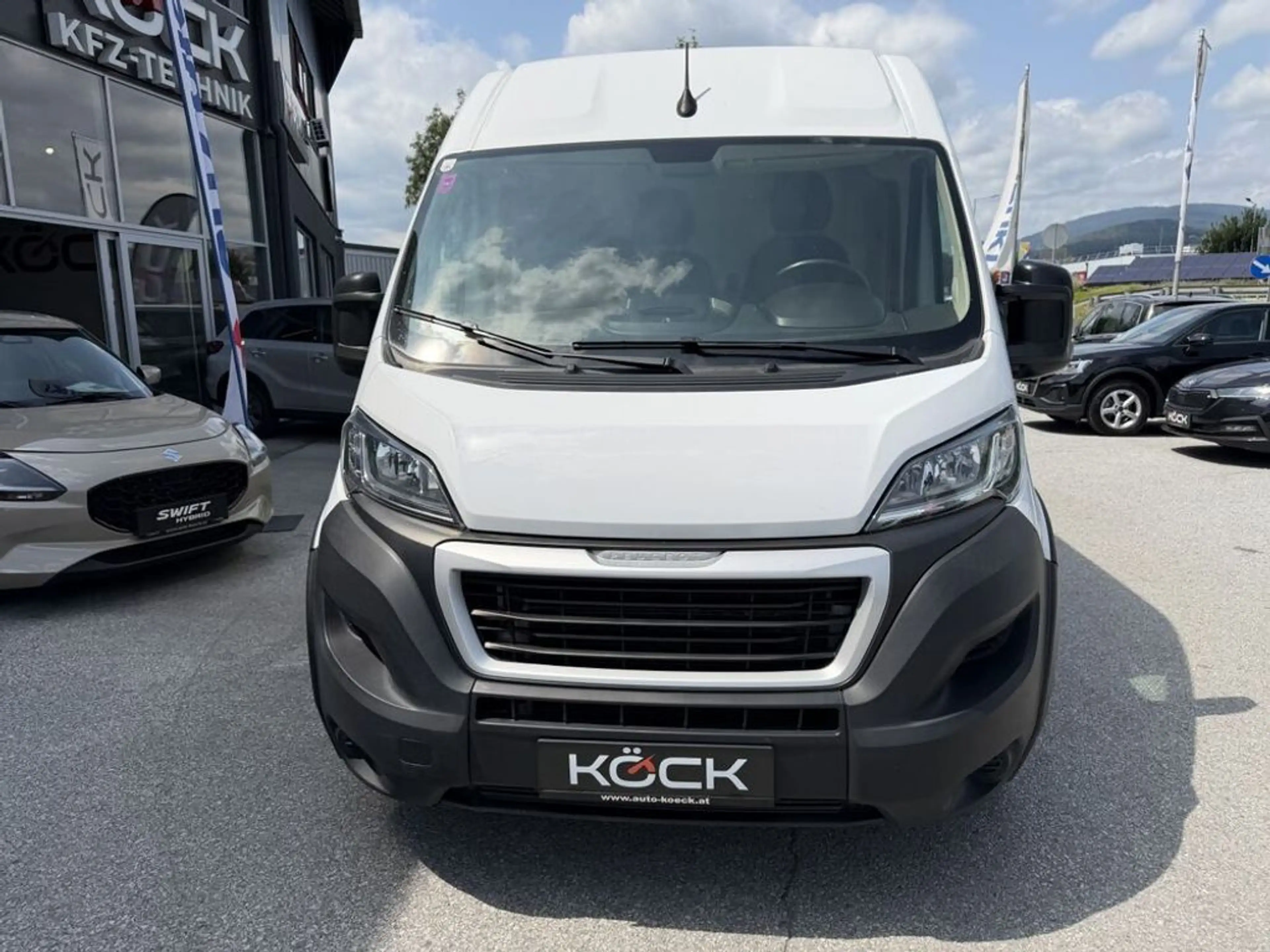 Peugeot Boxer 35+ L4H2 BlueHDi 140 S&S — photo 3