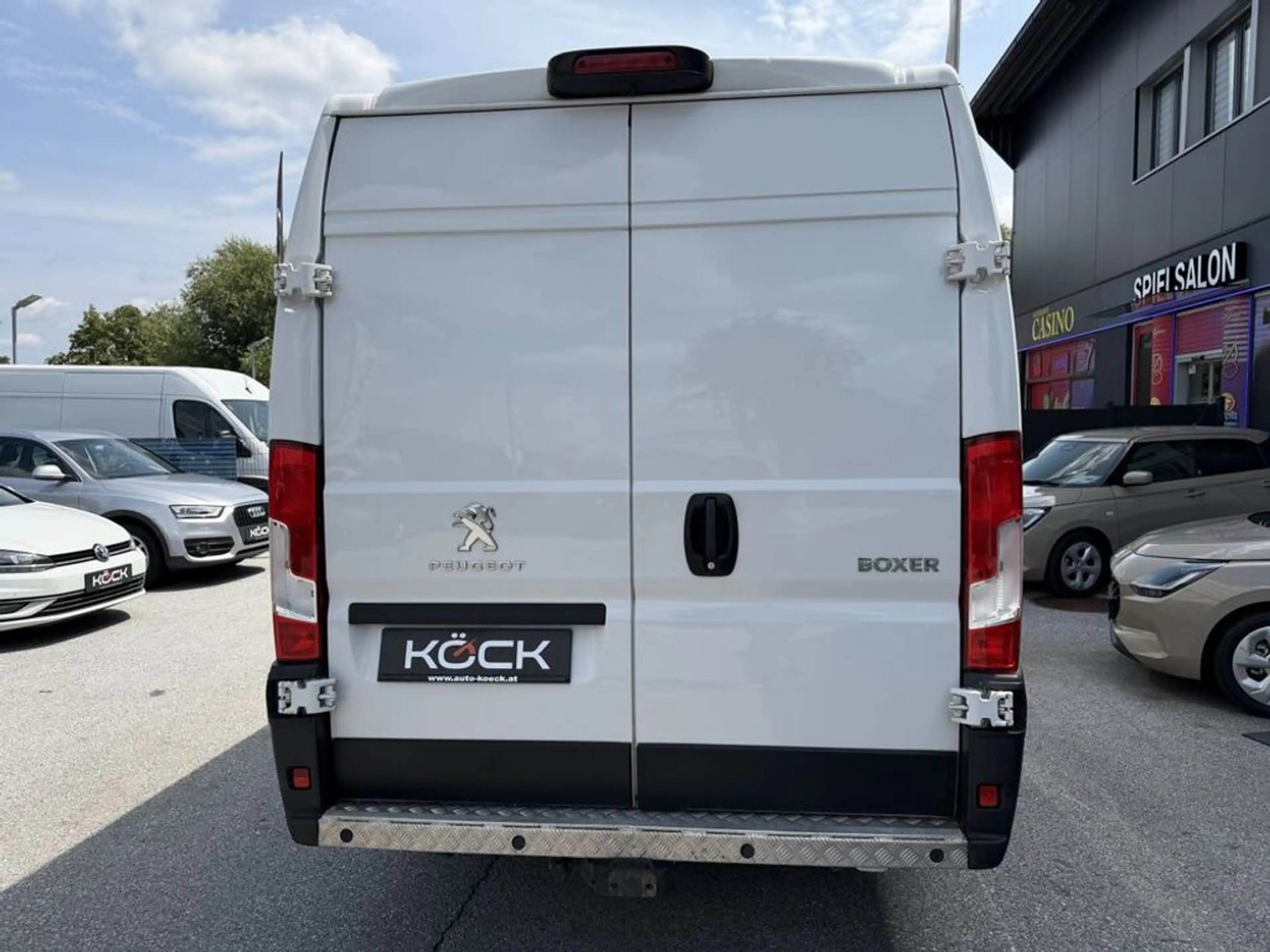 Peugeot Boxer 35+ L4H2 BlueHDi 140 S&S — photo 7