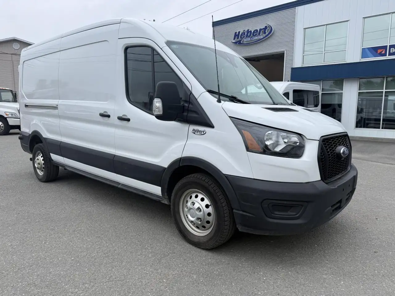 2024 Ford Transit Cargo Van