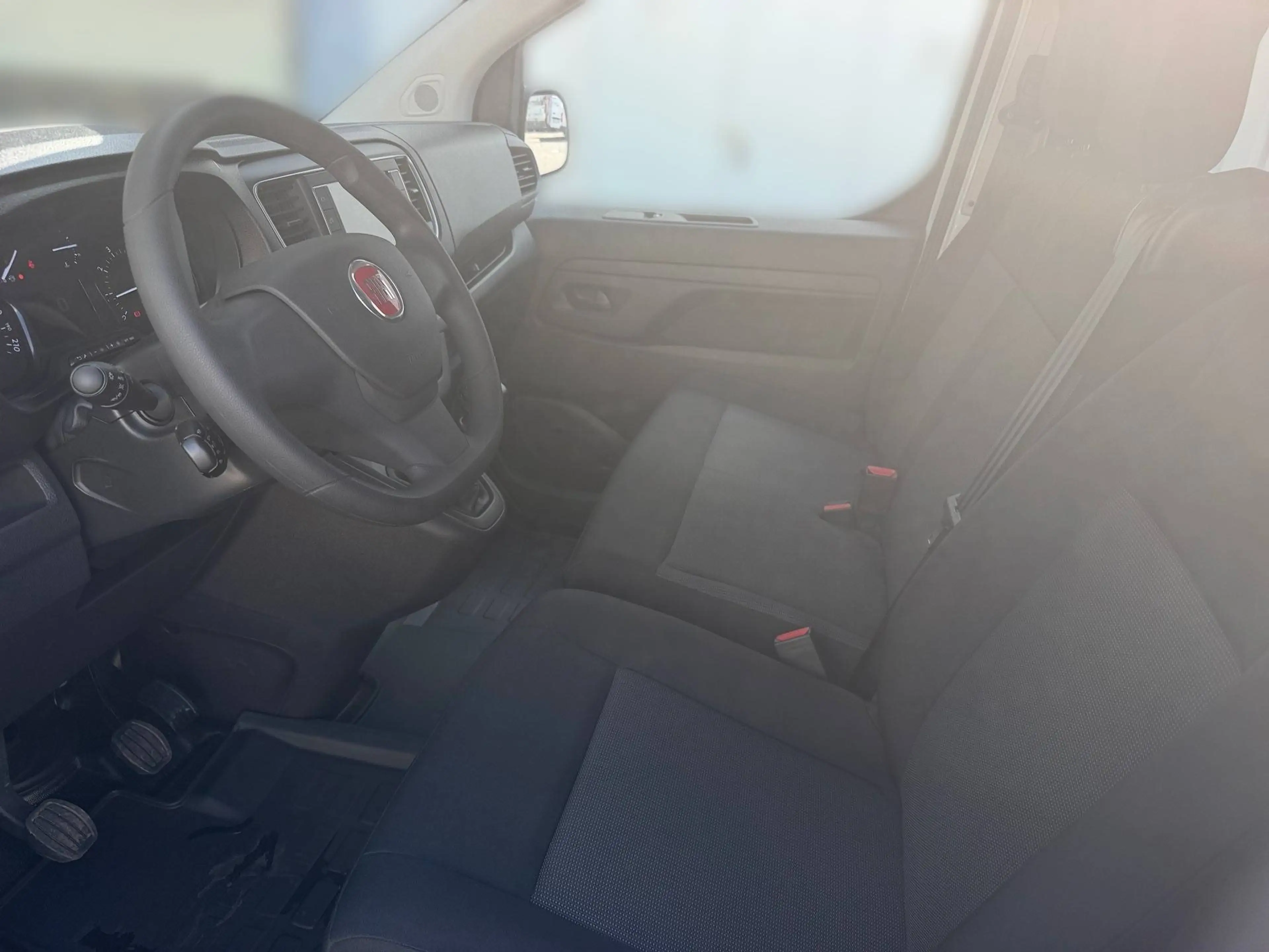 Fiat Scudo Scudo L2 120 PS 9 Sitzer Olmedo behindertengerechter Umbau — photo 10