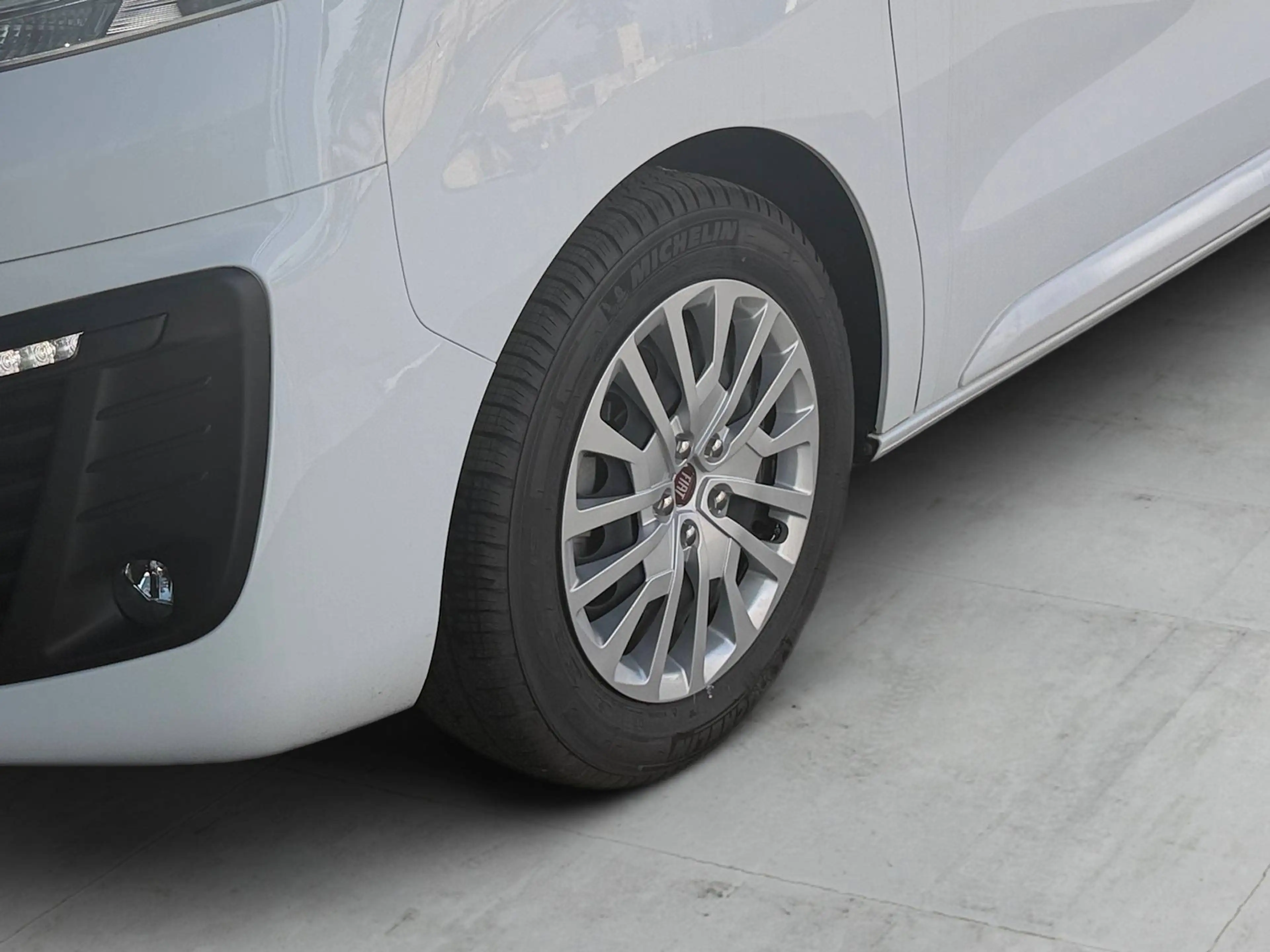 Fiat Scudo Scudo L2 120 PS 9 Sitzer Olmedo behindertengerechter Umbau — photo 6