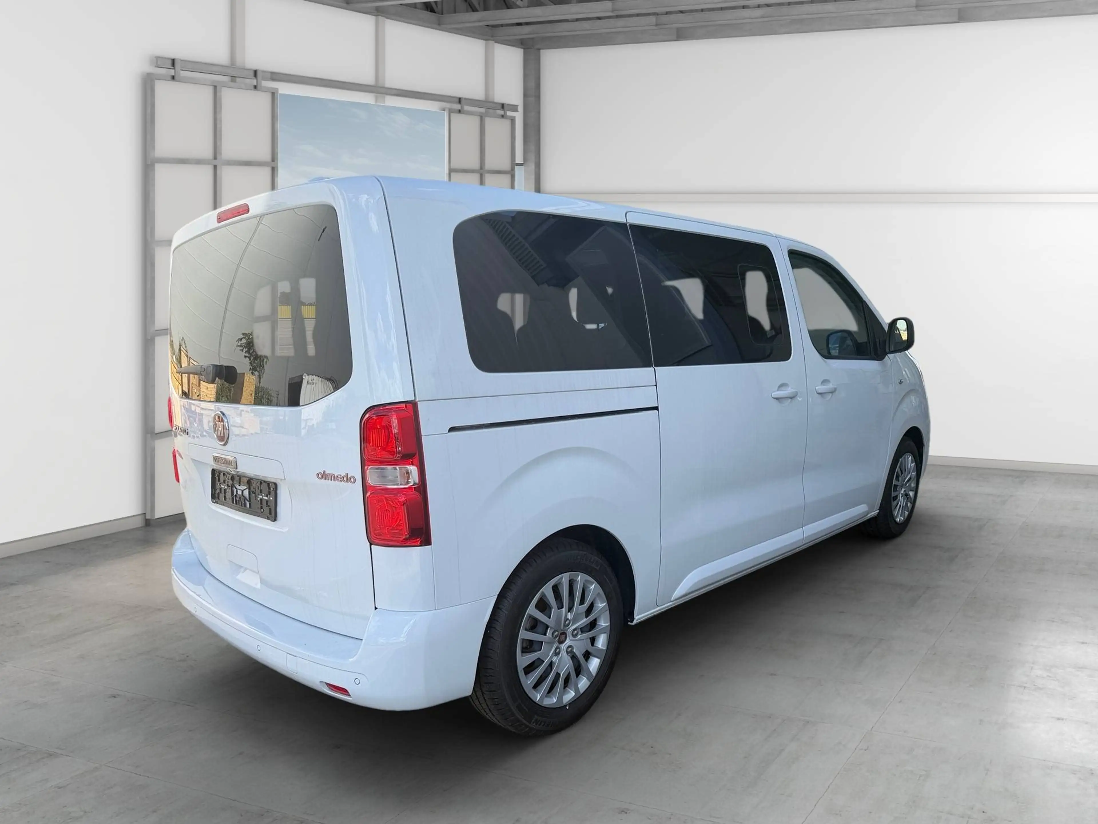 Fiat Scudo Scudo L2 120 PS 9 Sitzer Olmedo behindertengerechter Umbau — photo 3