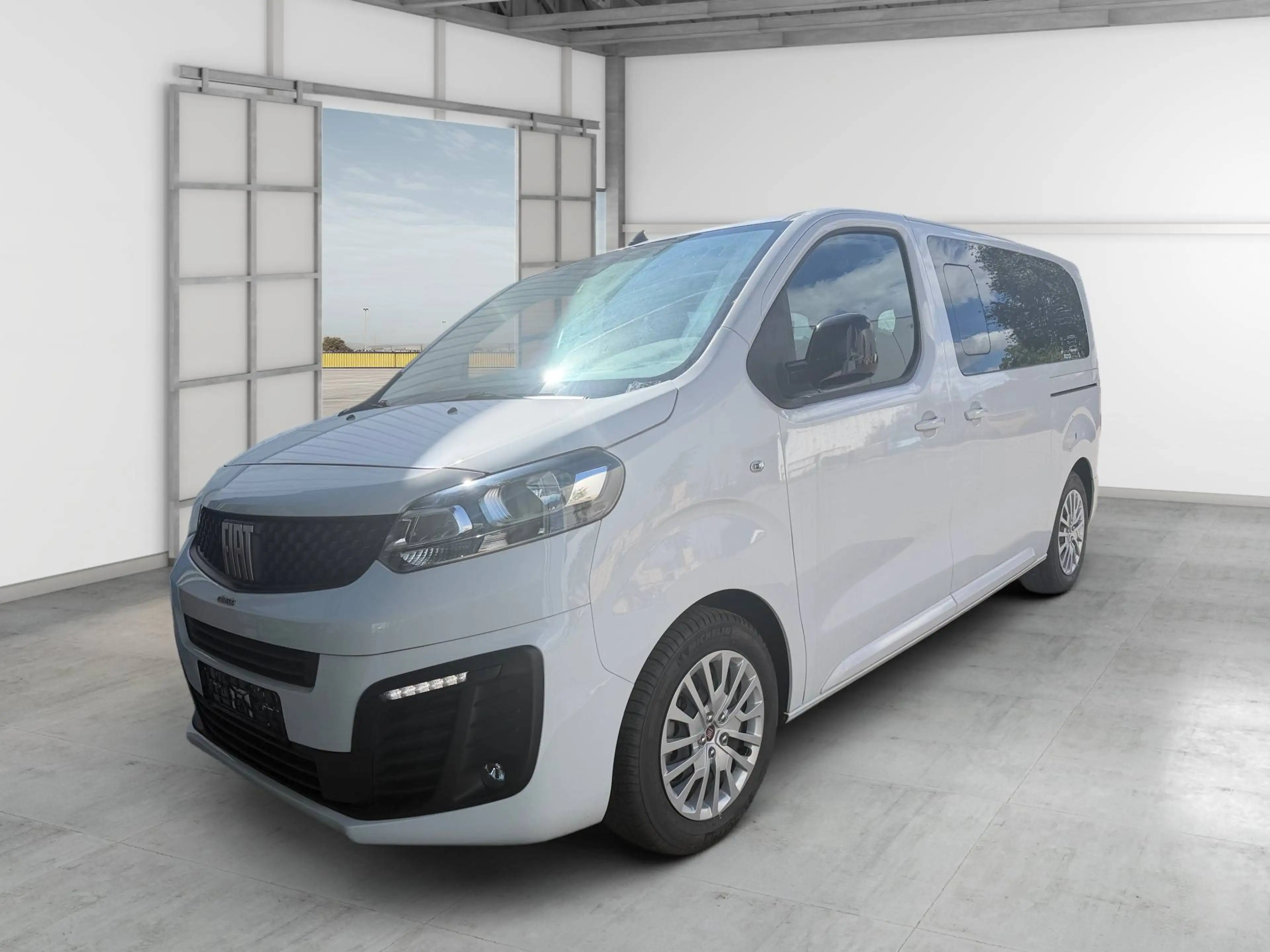 Fiat Scudo Scudo L2 120 PS 9 Sitzer Olmedo behindertengerechter Umbau
