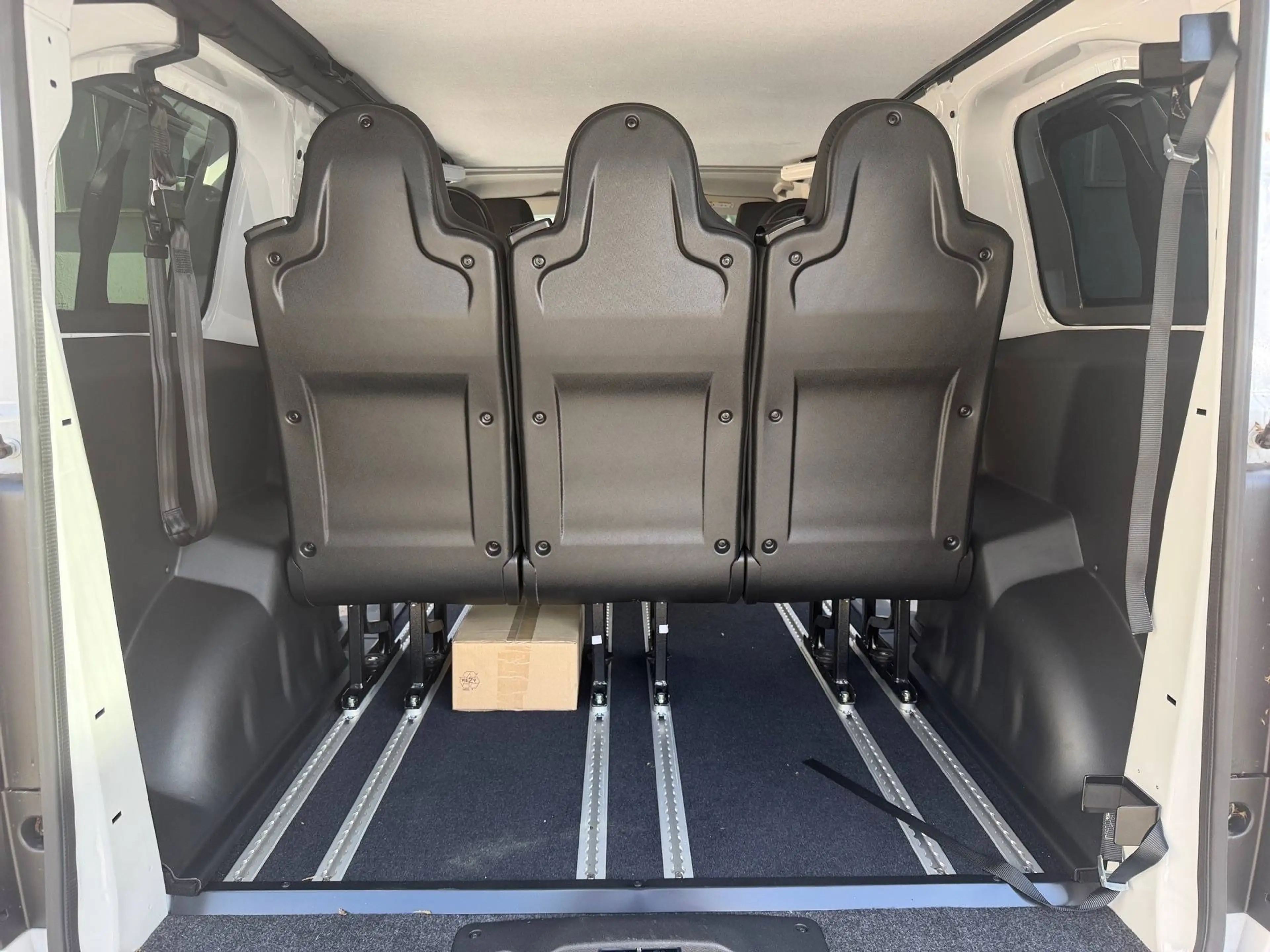 Fiat Scudo Scudo L2 120 PS 9 Sitzer Olmedo behindertengerechter Umbau — photo 12