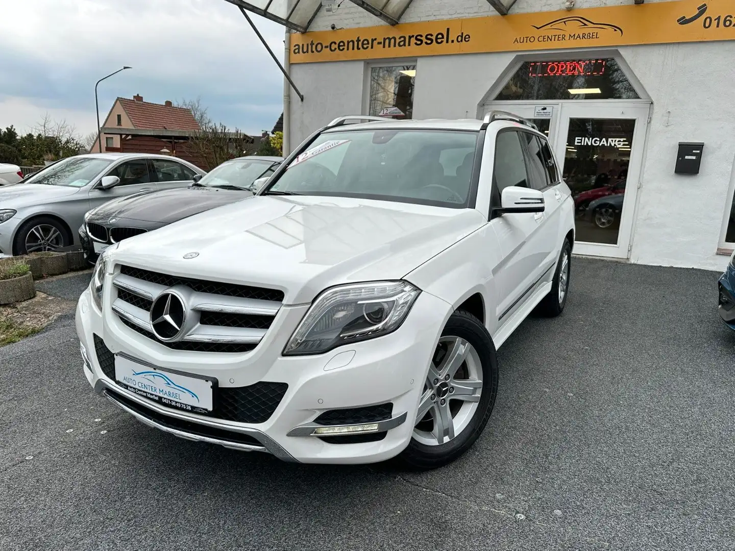 Mercedes-Benz GLK 200 CDI AT/NAVI/LEDER/AHK/XENON bijela - 1