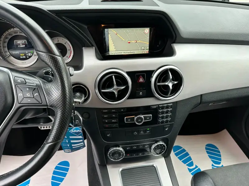 Annonce voiture d'occasion Mercedes-Benz GLK 200 - CARADIZE