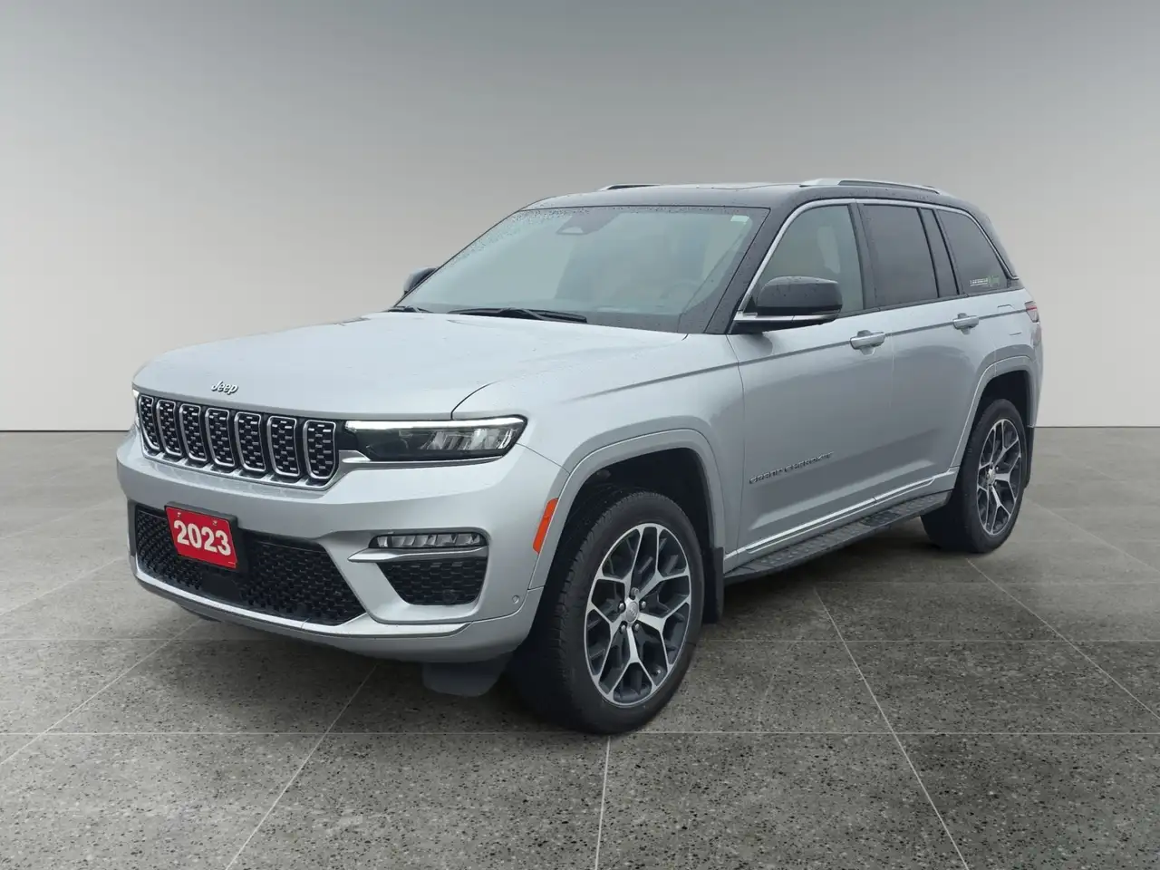 Jeep Grand Cherokee снимка Jeep Grand Cherokee