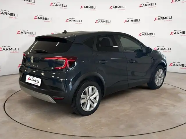 Renault Captur view 4