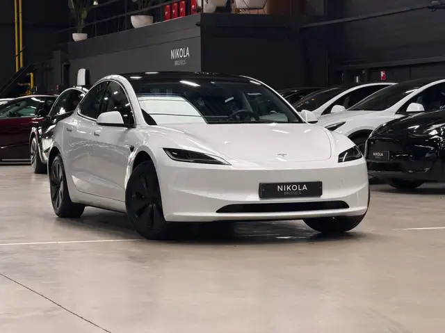 Tesla Model 3 REAR WHEEL DRIVE - HARDWARE 4 - HIGHLAND PREMIUM -FSD READY