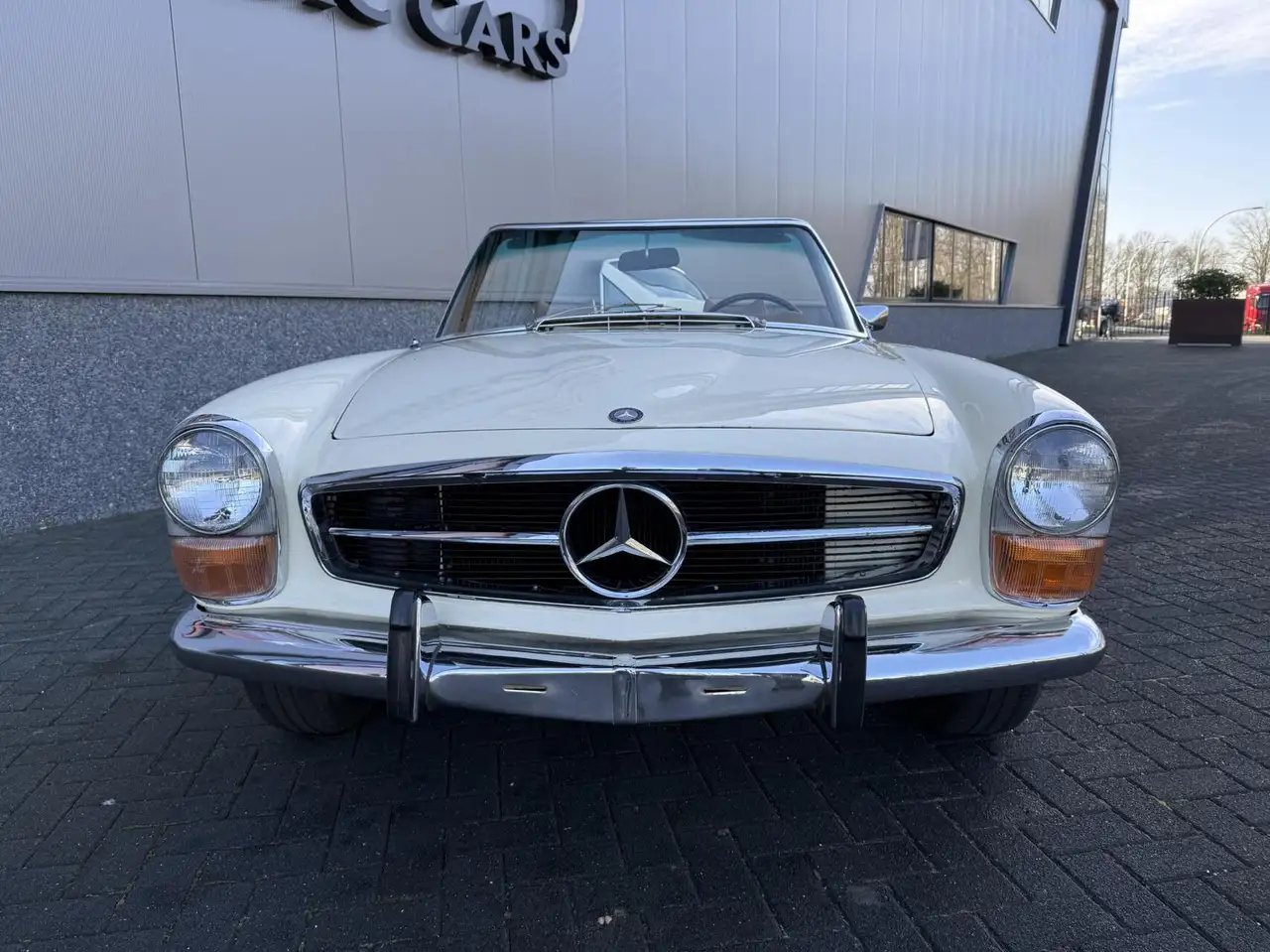 Mercedes-Benz SL 280 W113 Pagode, foto 4
