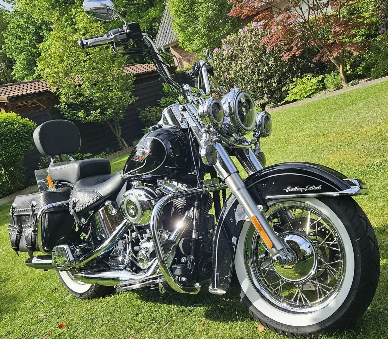 Harley-Davidson Heritage Softail Classic FLSTC, ABS, 5HD,..... Noir - 1