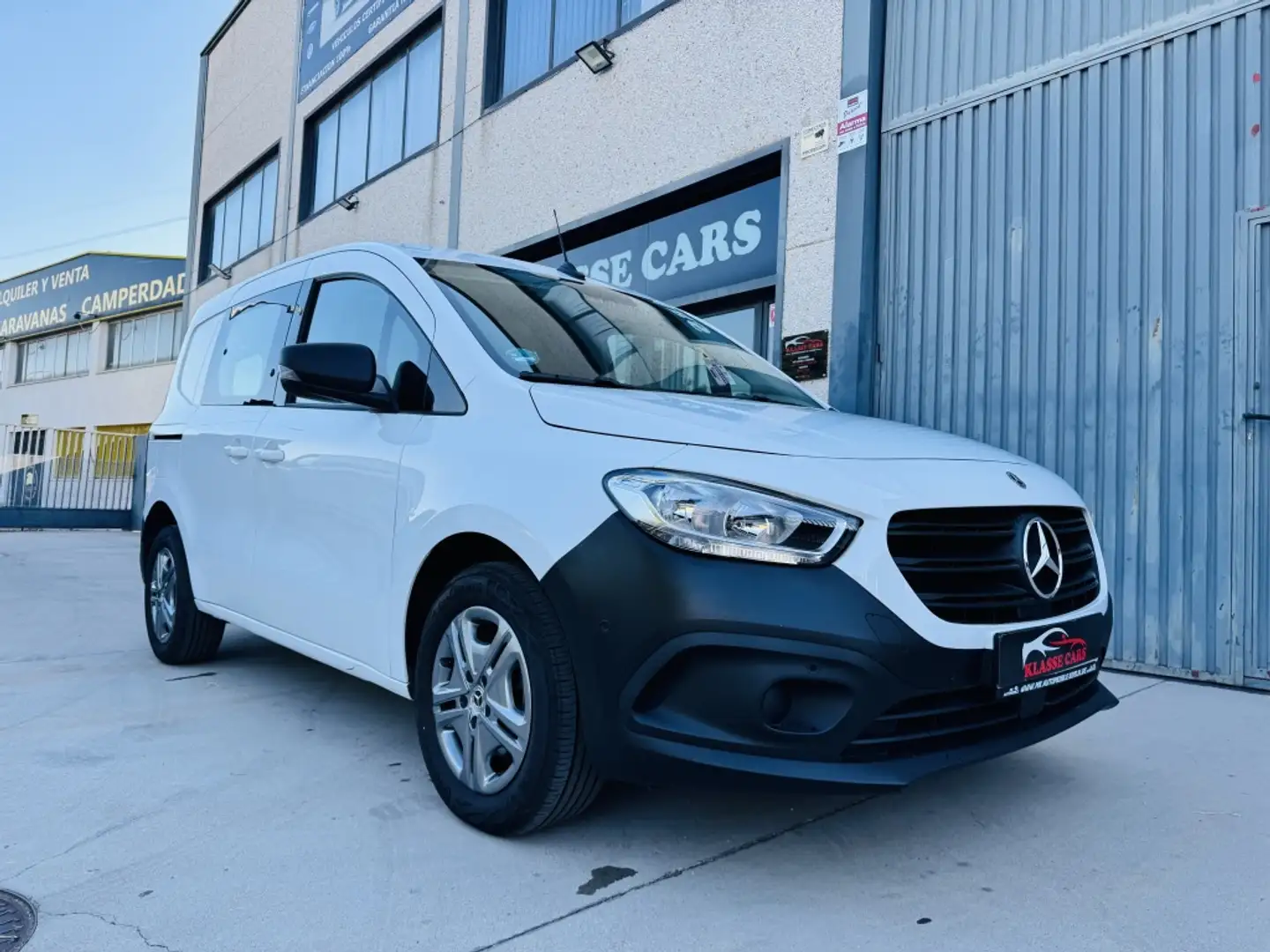 Mercedes-Benz Citan N1 Furgón 110CDI Extralargo Base Weiß - 1