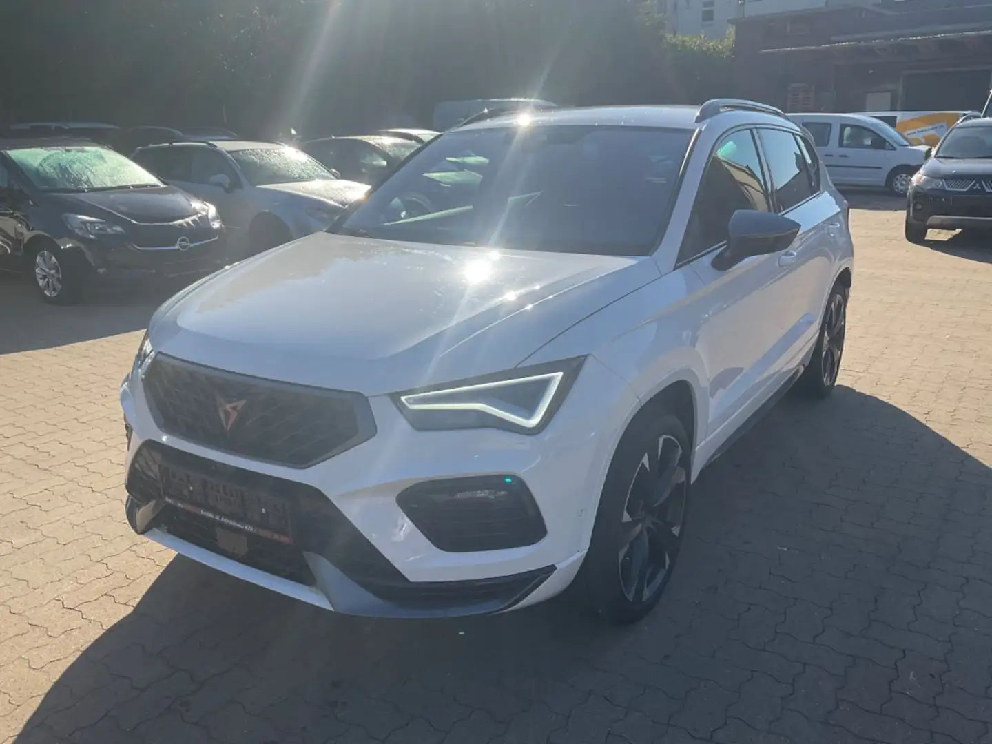 CUPRA Ateca Basis 4Drive *VIRTUAL* *360* *221kW* Weiß - 2