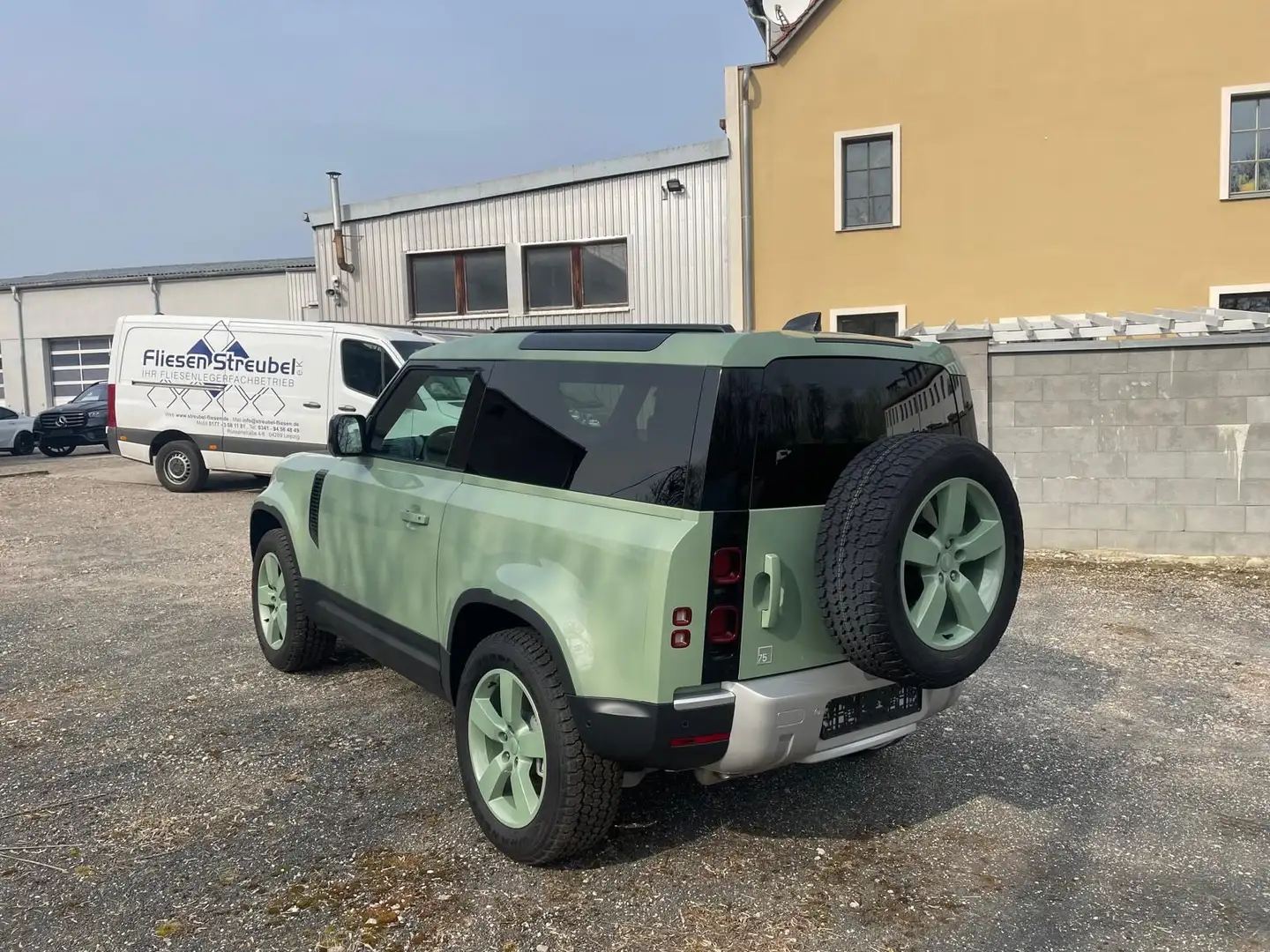 Land Rover Defender 90 D300 75th Lim. Edition, 30% Nachlass Grün - 1