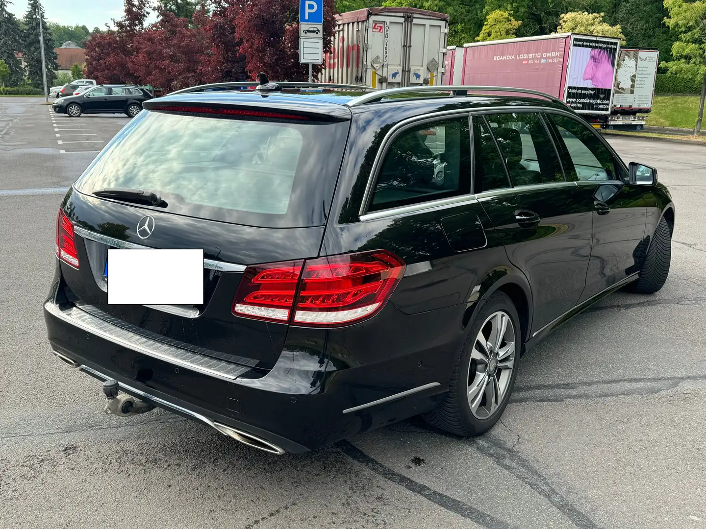 Mercedes-Benz E 250 E 250 T BlueTEC 4Matic 7G-TRONIC Avantgarde Schwarz - 2