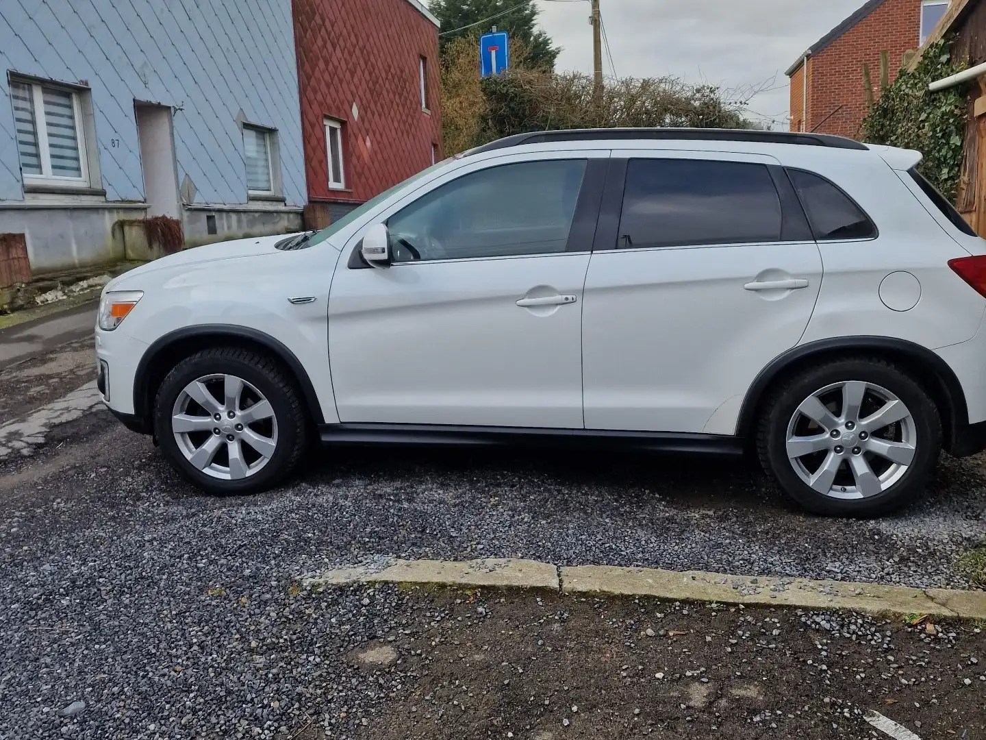 Mitsubishi ASX 1.6. inside - 2