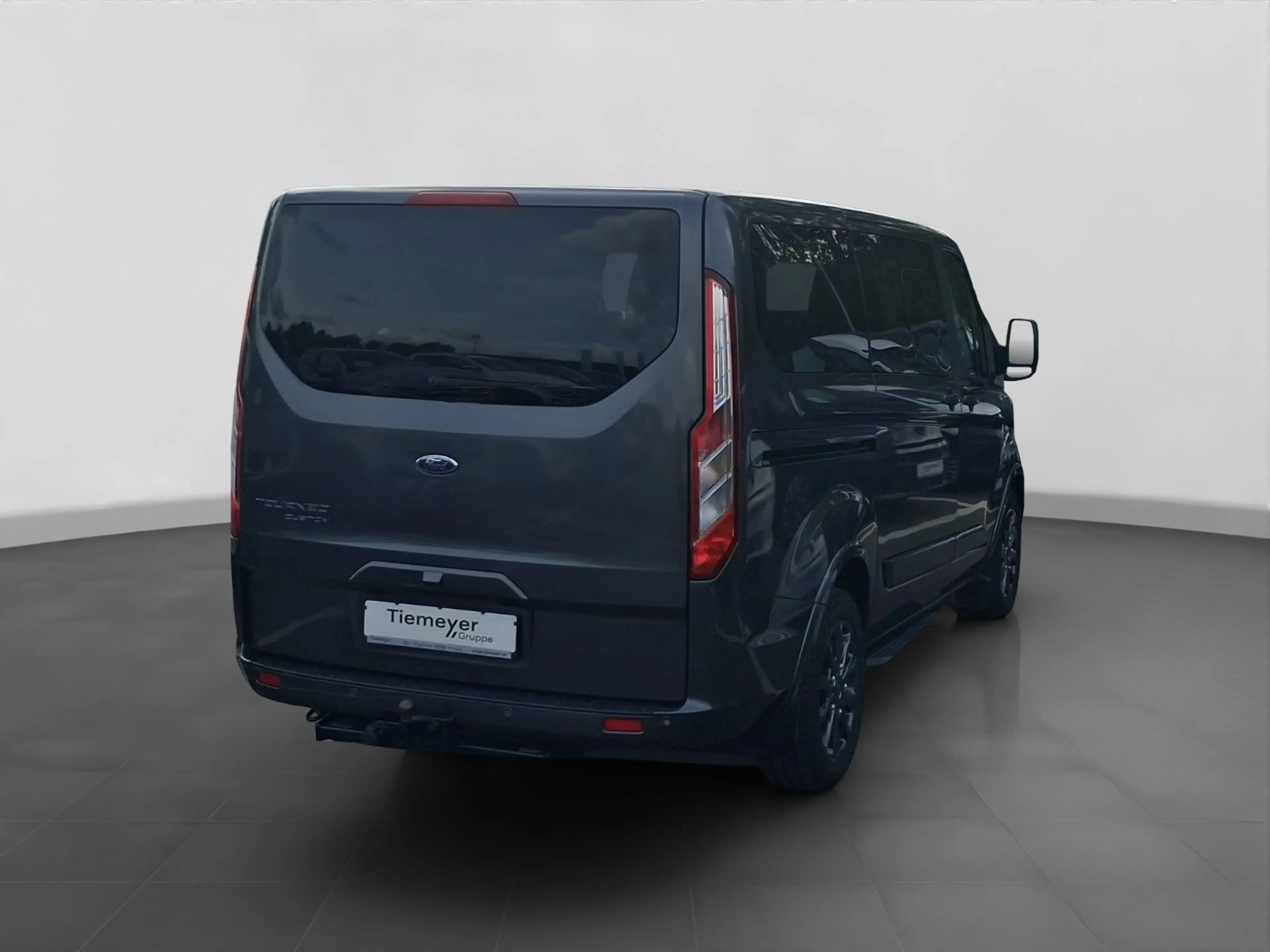 Ford Tourneo 2.0 TDCi TITANIUM X LEDER AHK LM17 — photo 3