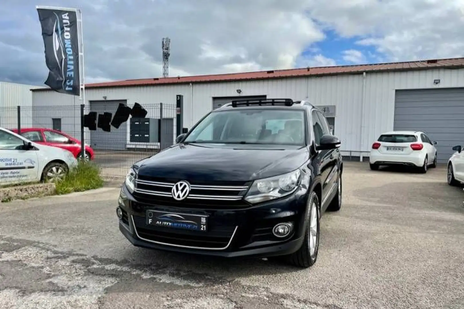Volkswagen Tiguan 2.0 TDI 140 FAP BlueMotion Technology Lounge 4Motion DSG7 Grau - 1