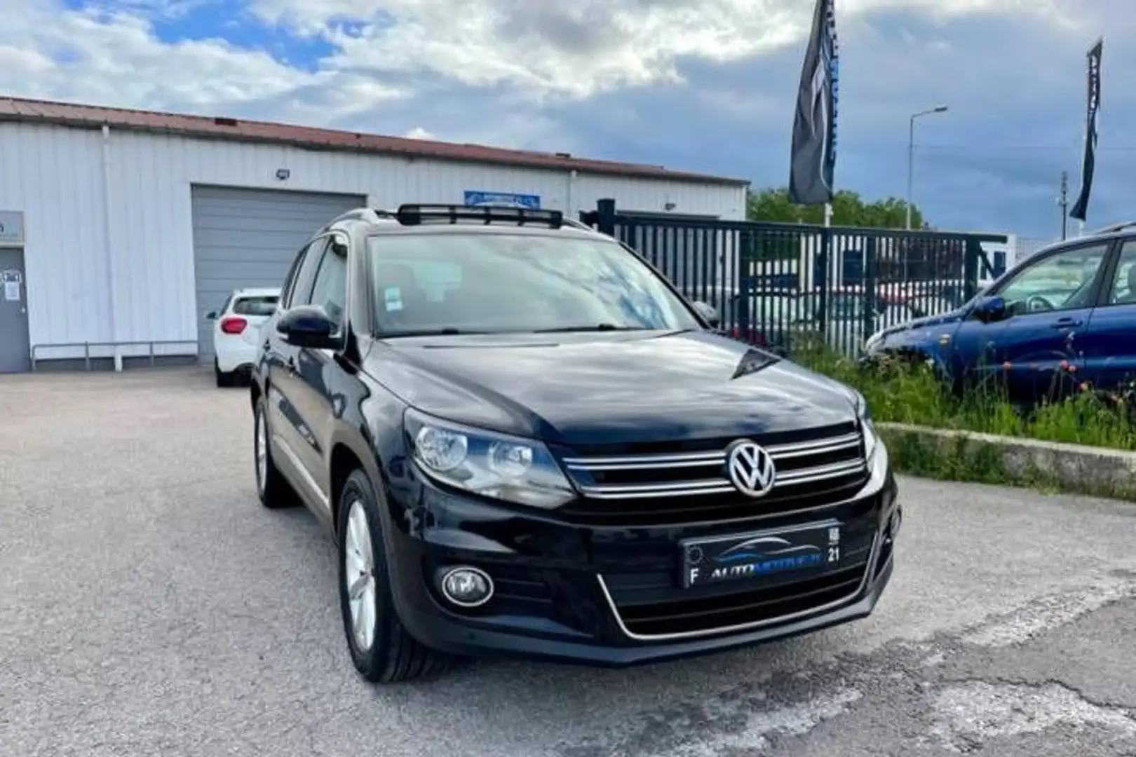 Volkswagen Tiguan 2.0 TDI 140 FAP BlueMotion Technology Lounge 4Motion DSG7 Grau - 2