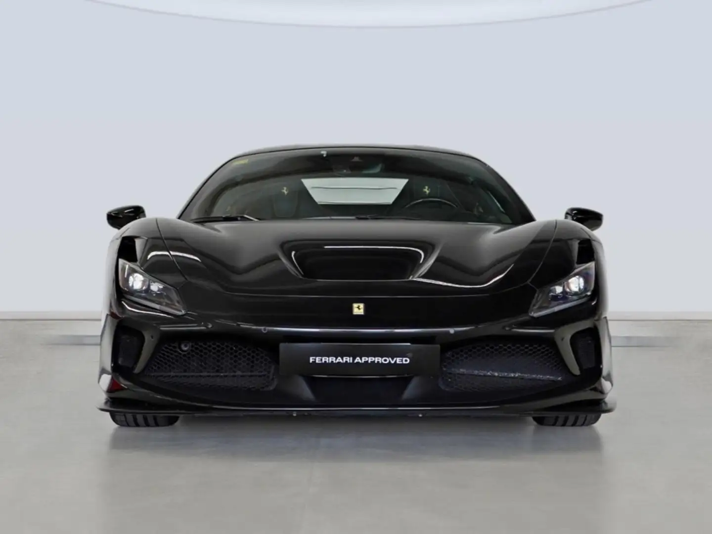 Ferrari F8 Tributo Schwarz - 2