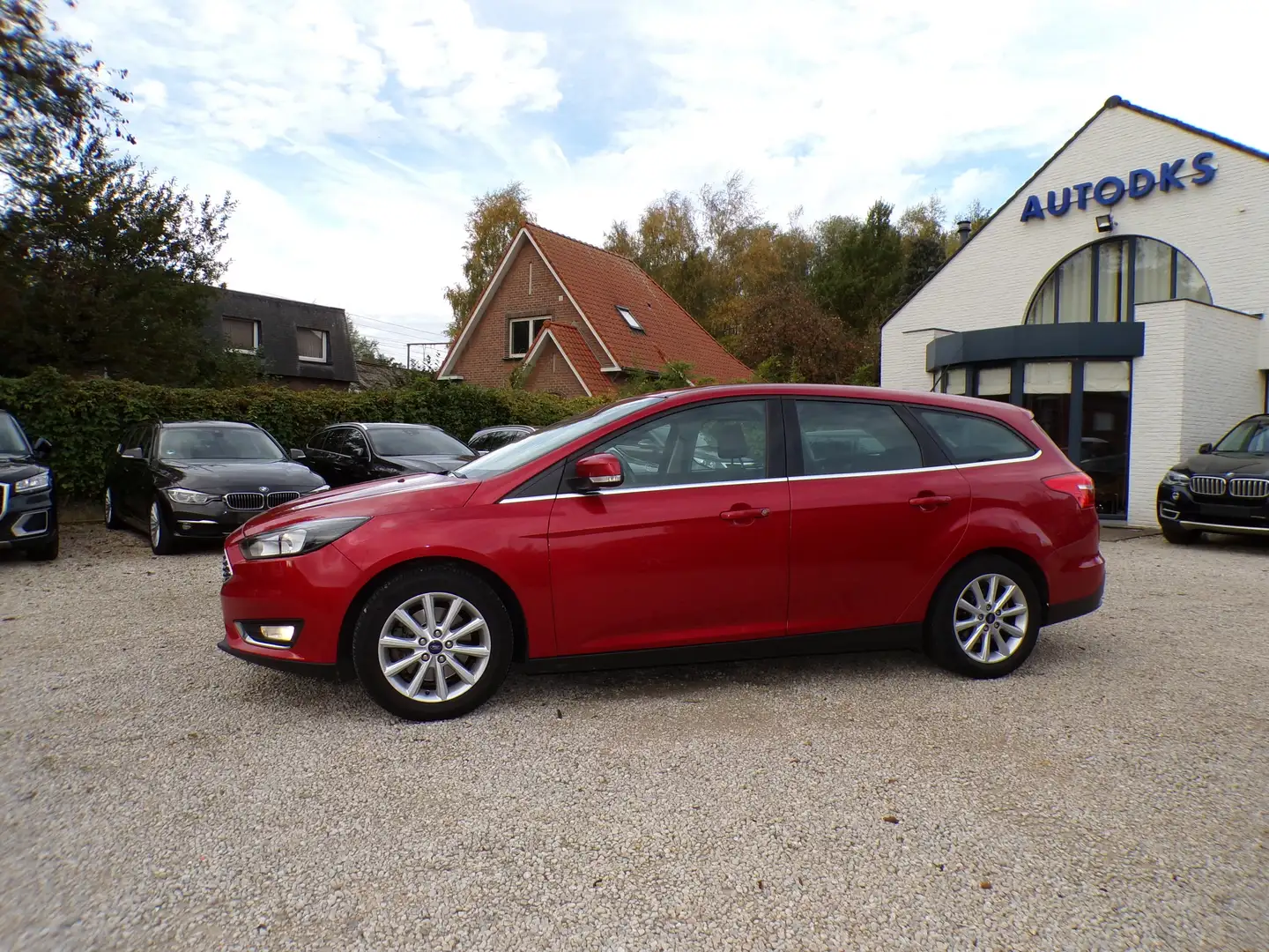 Ford Focus 1.5 Benzine 150pk van de eerste eigenaar!!!! Rood - 2