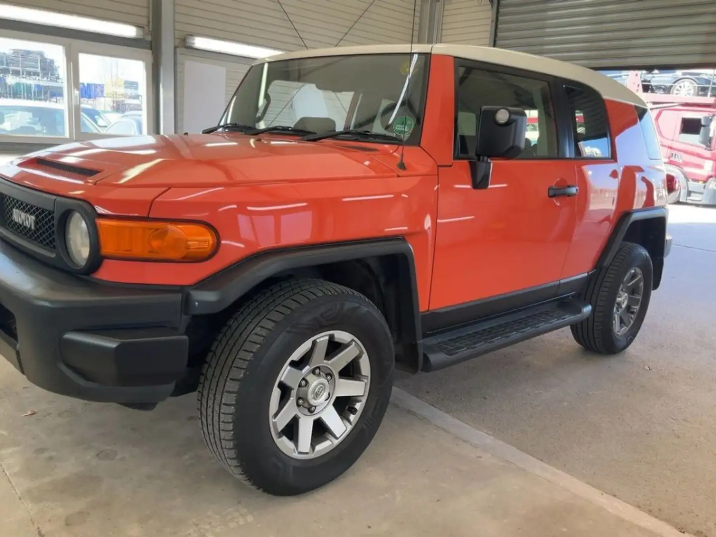 Toyota FJ Cruiser 4.0 V6 4WD Rot - 2