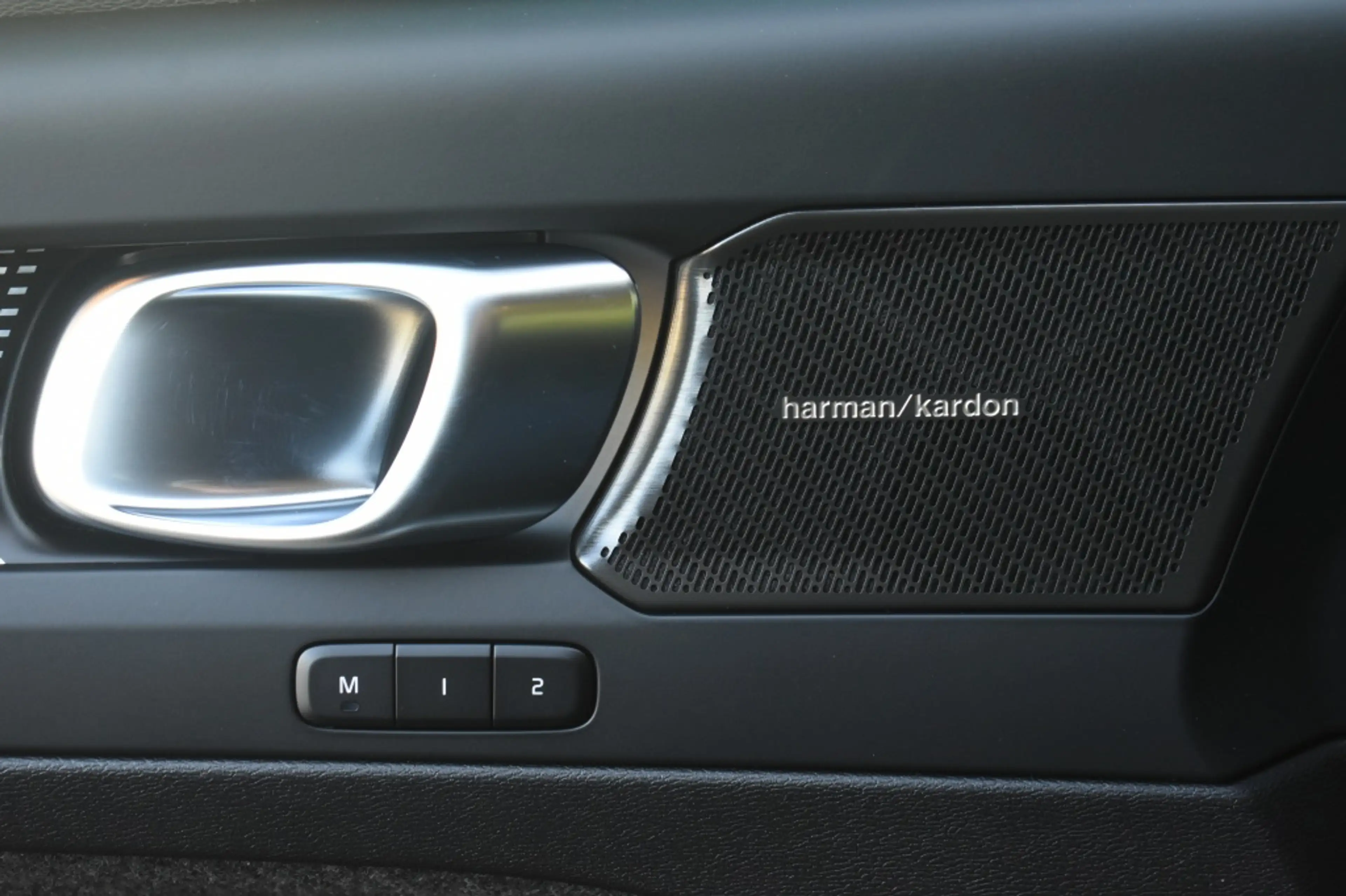 Volvo EX40 Extended Range Ultra Black Edition 252pk/82kWh | G — photo 31