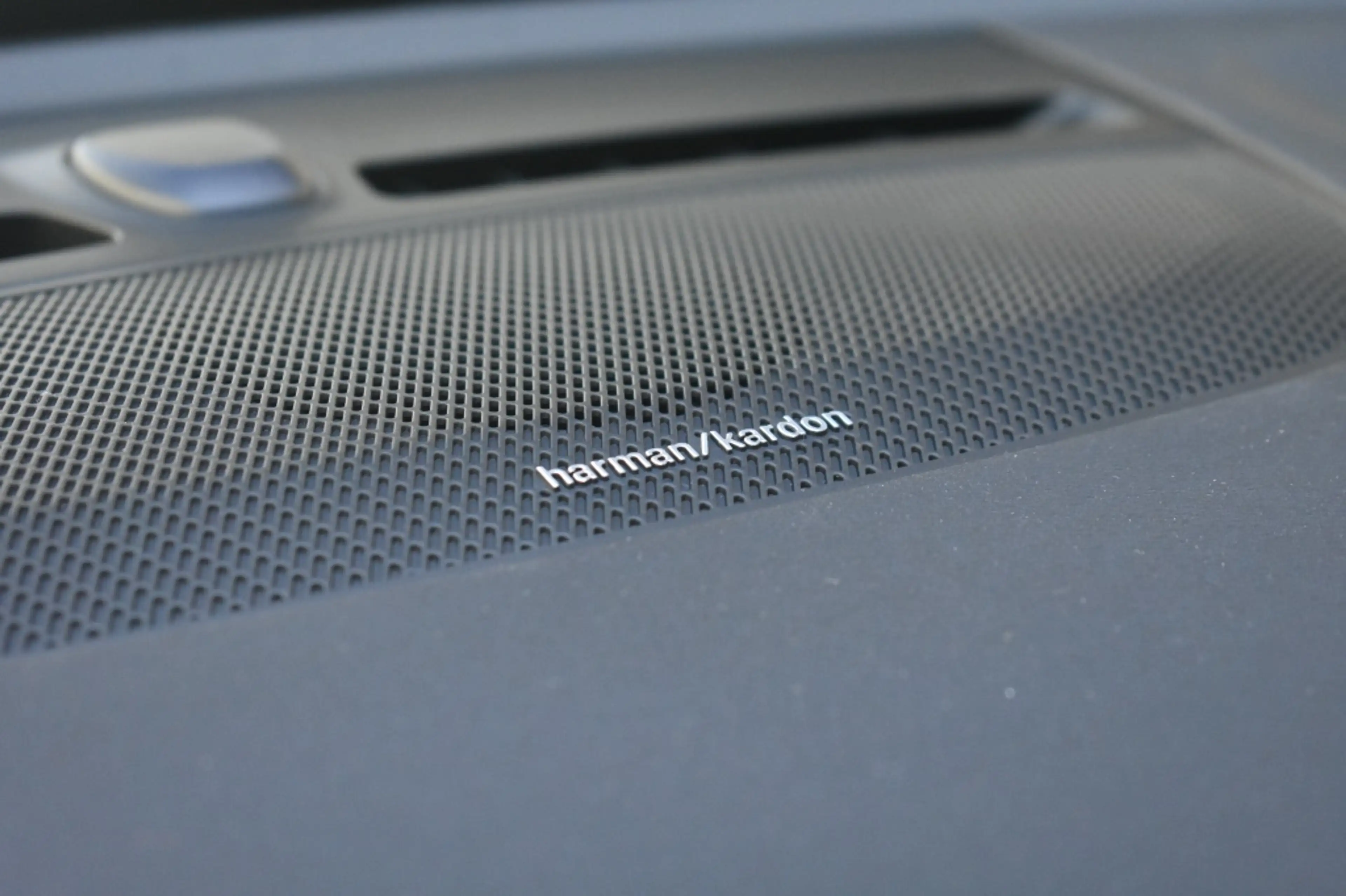 Volvo EX40 Extended Range Ultra Black Edition 252pk/82kWh | G — photo 35