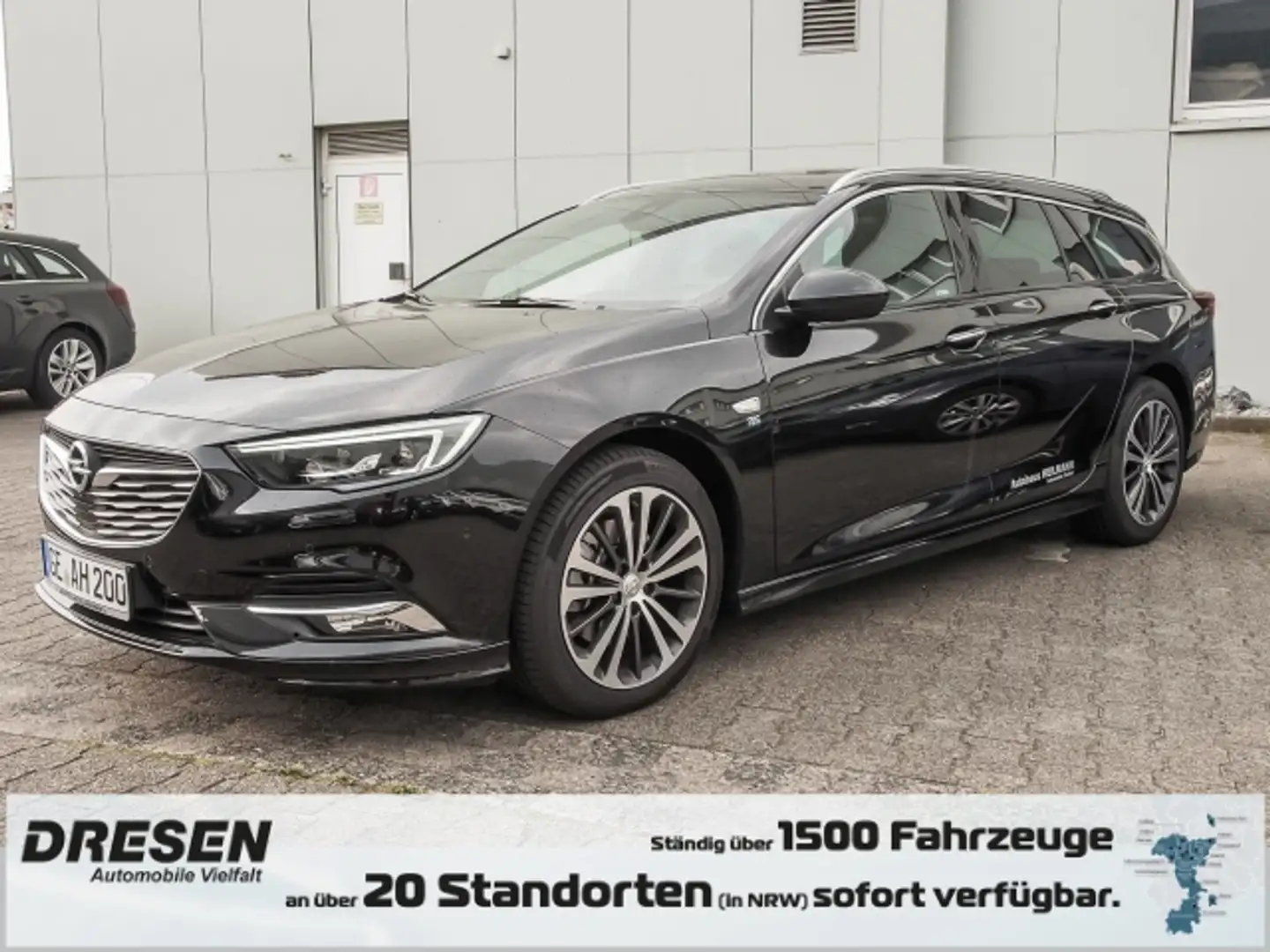 Opel Insignia Kombi in Schwarz vorführfahrzeug in Gelsenkirchen für €  34.950,-