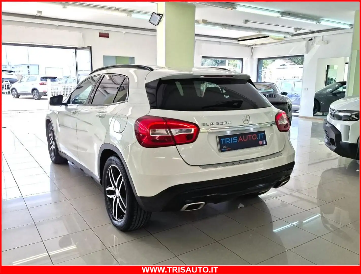 Mercedes-Benz GLA 200 200 d 2.2 Sport NROPATENTATI (PELLE+NAVI) Wit - 2