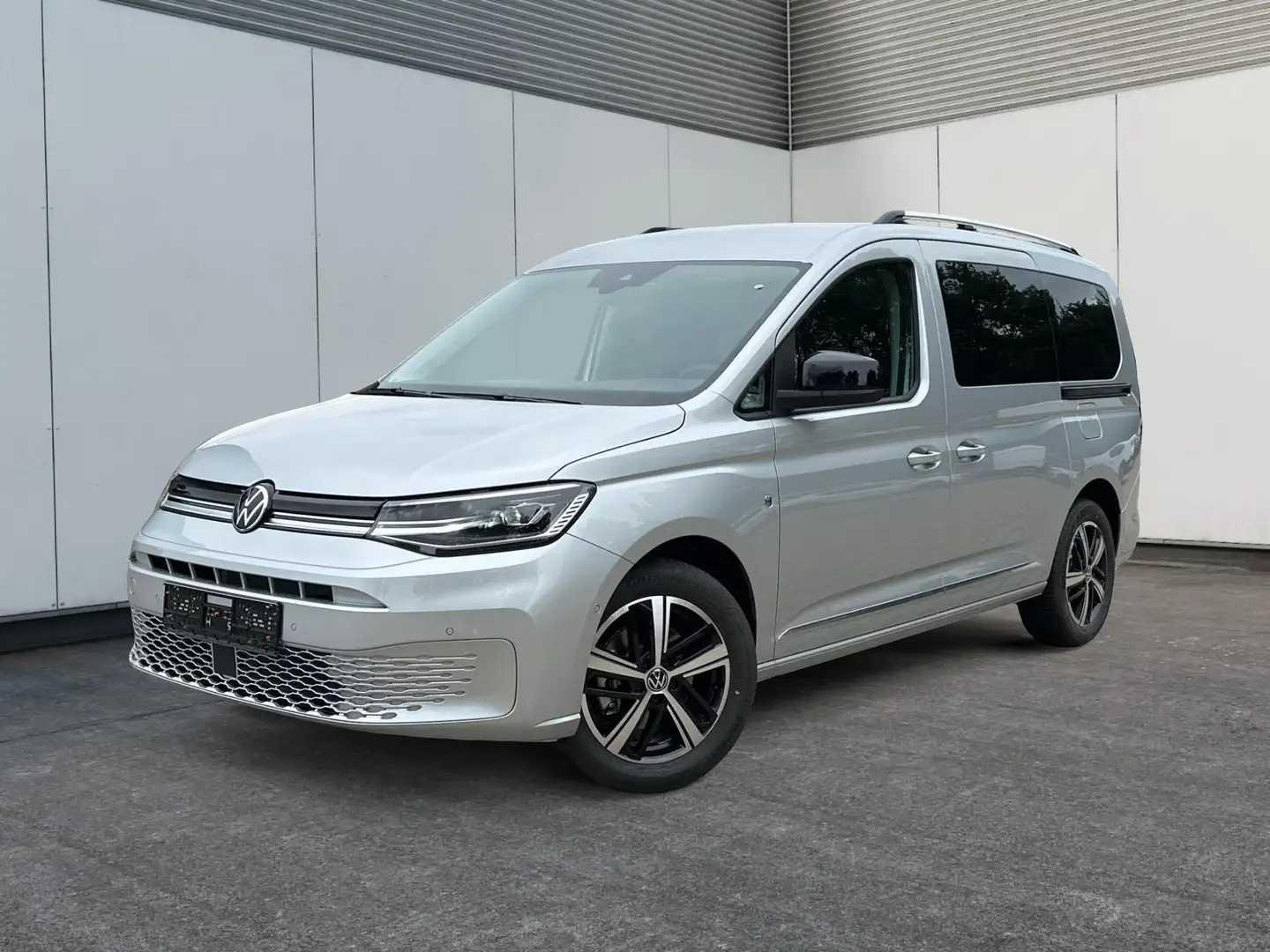 Volkswagen Caddy Maxi Style 7 SITZE+ KAMERA+PARK ASSIST+LED+SHZ+... Silber - 1