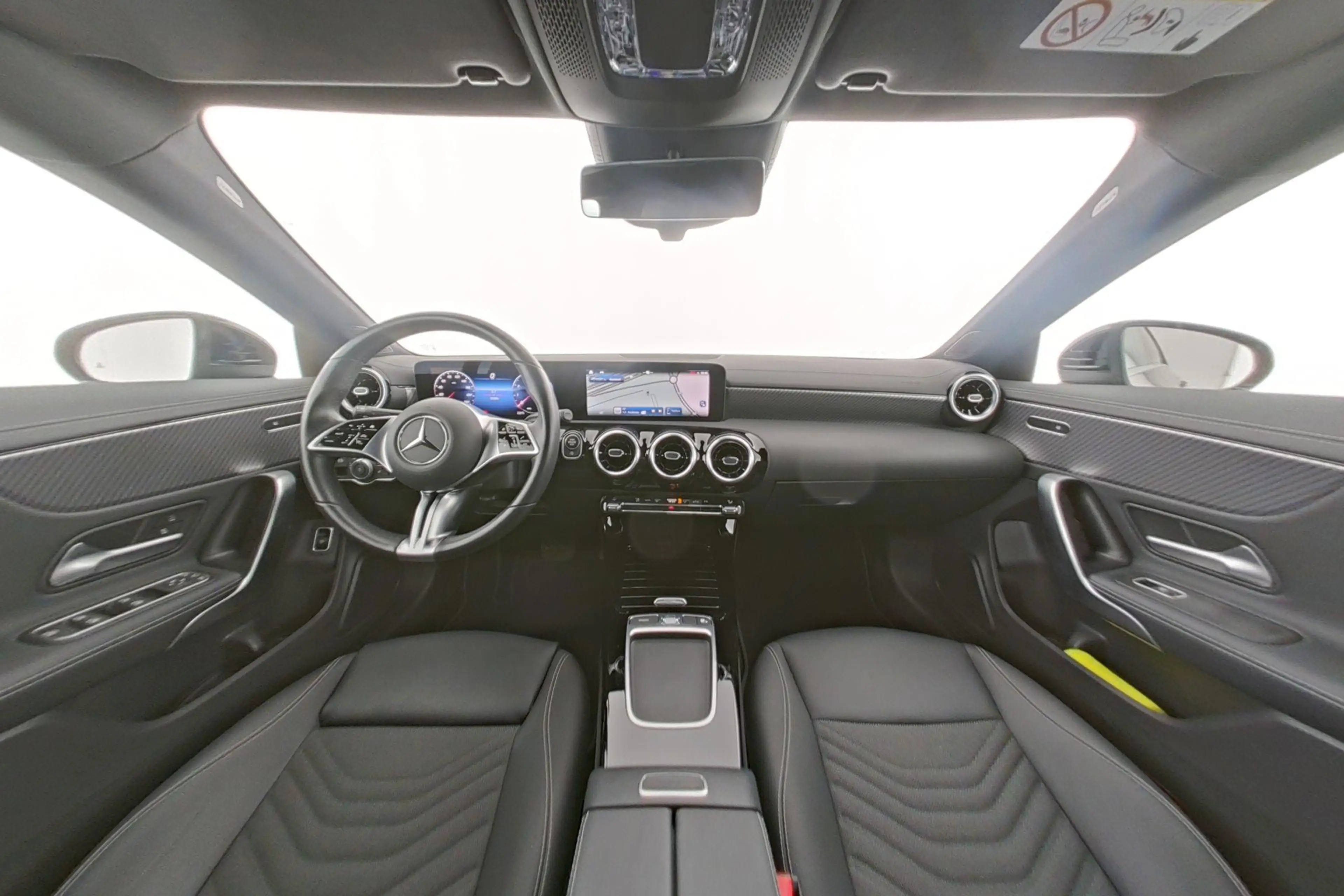 Mercedes-Benz CLA 180 Coupé Business Line — photo 12