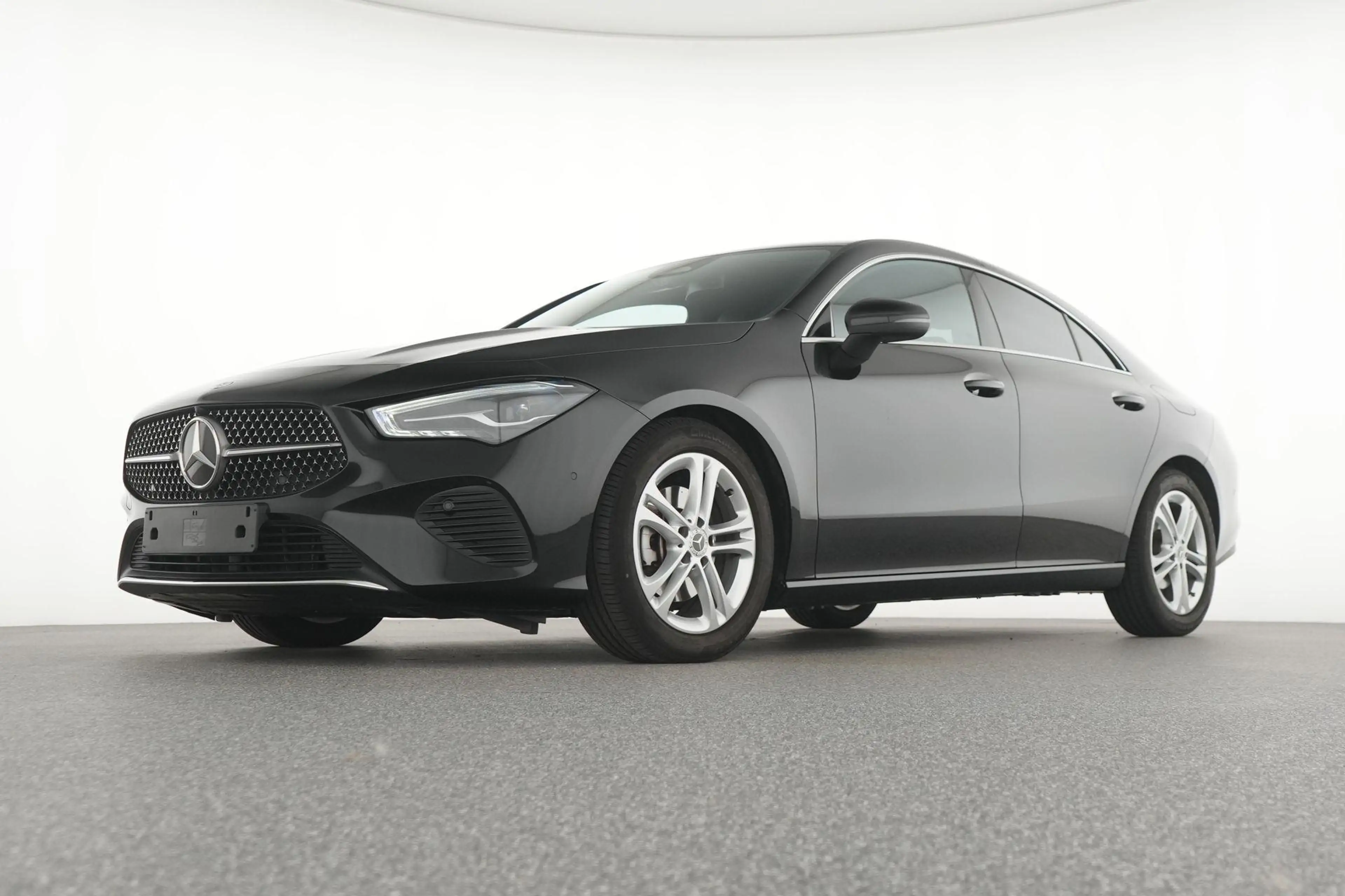 Mercedes-Benz CLA 180 Coupé Business Line — photo 10