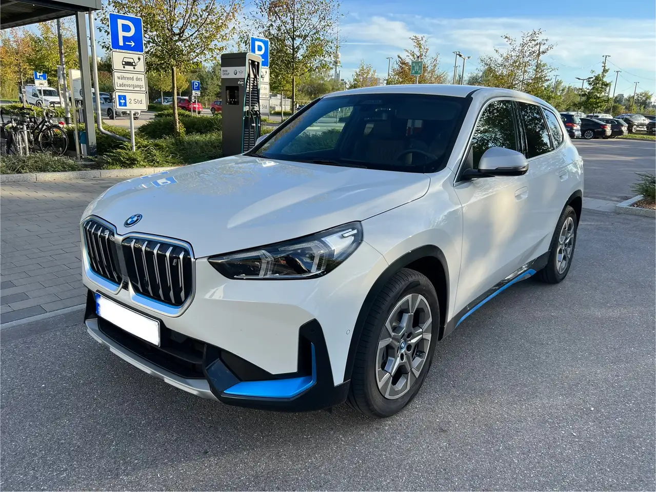 BMW iX1