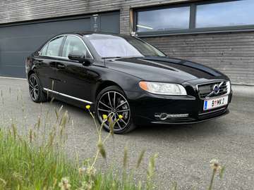 ***VERKAUFT*** V8 AWD A Executive