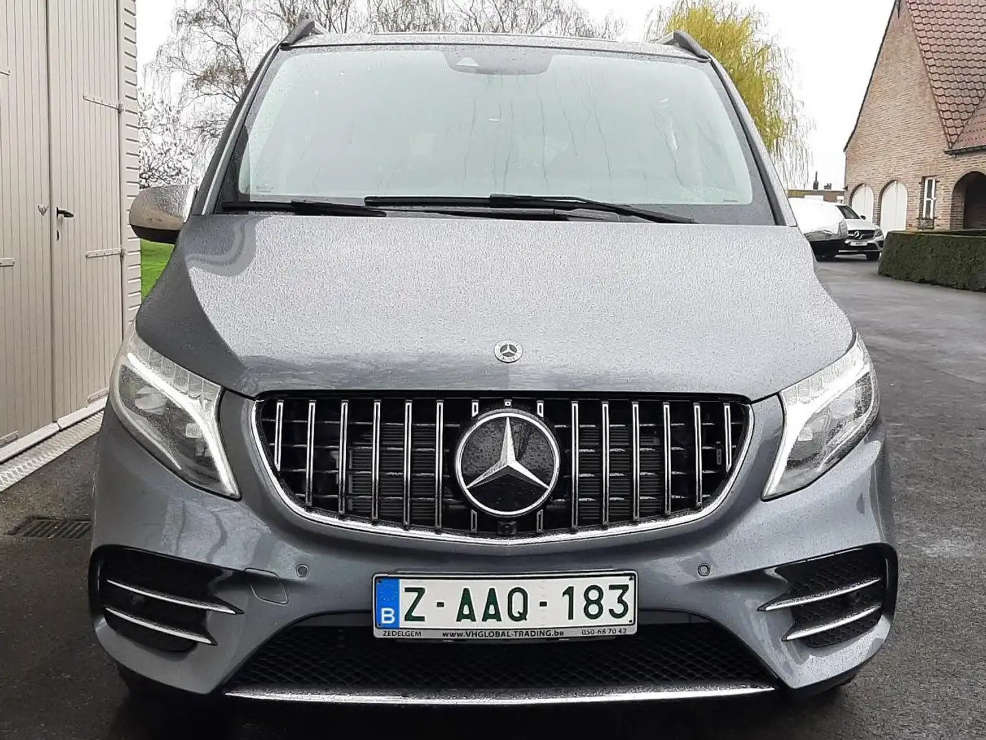 Mercedes-Benz Vito 119 TOUR,NAV,XENON,AUTOM,LICHTE VR. 5 ZIT PLAATSEN Šedá - 1