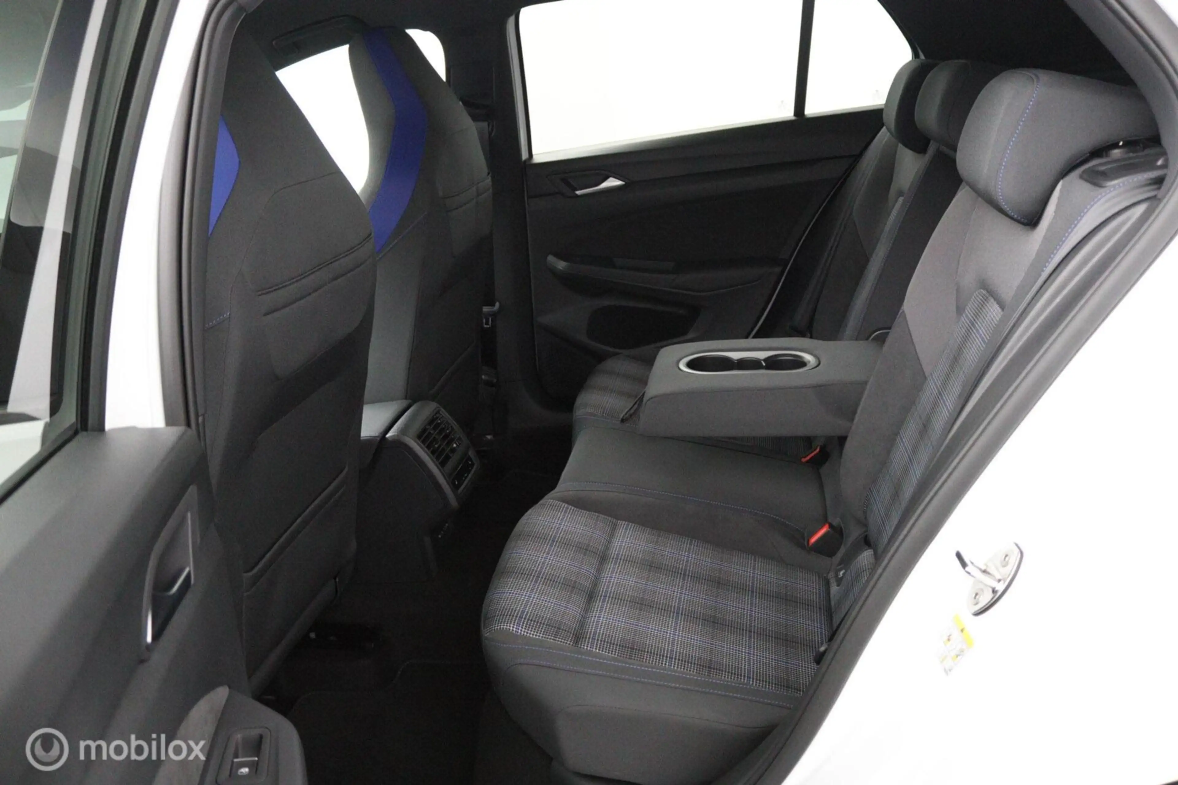 Volkswagen Golf GTE | 360cam |Adapt. Cruise | Stoel-Stuurverw | IQ. Li — photo 13
