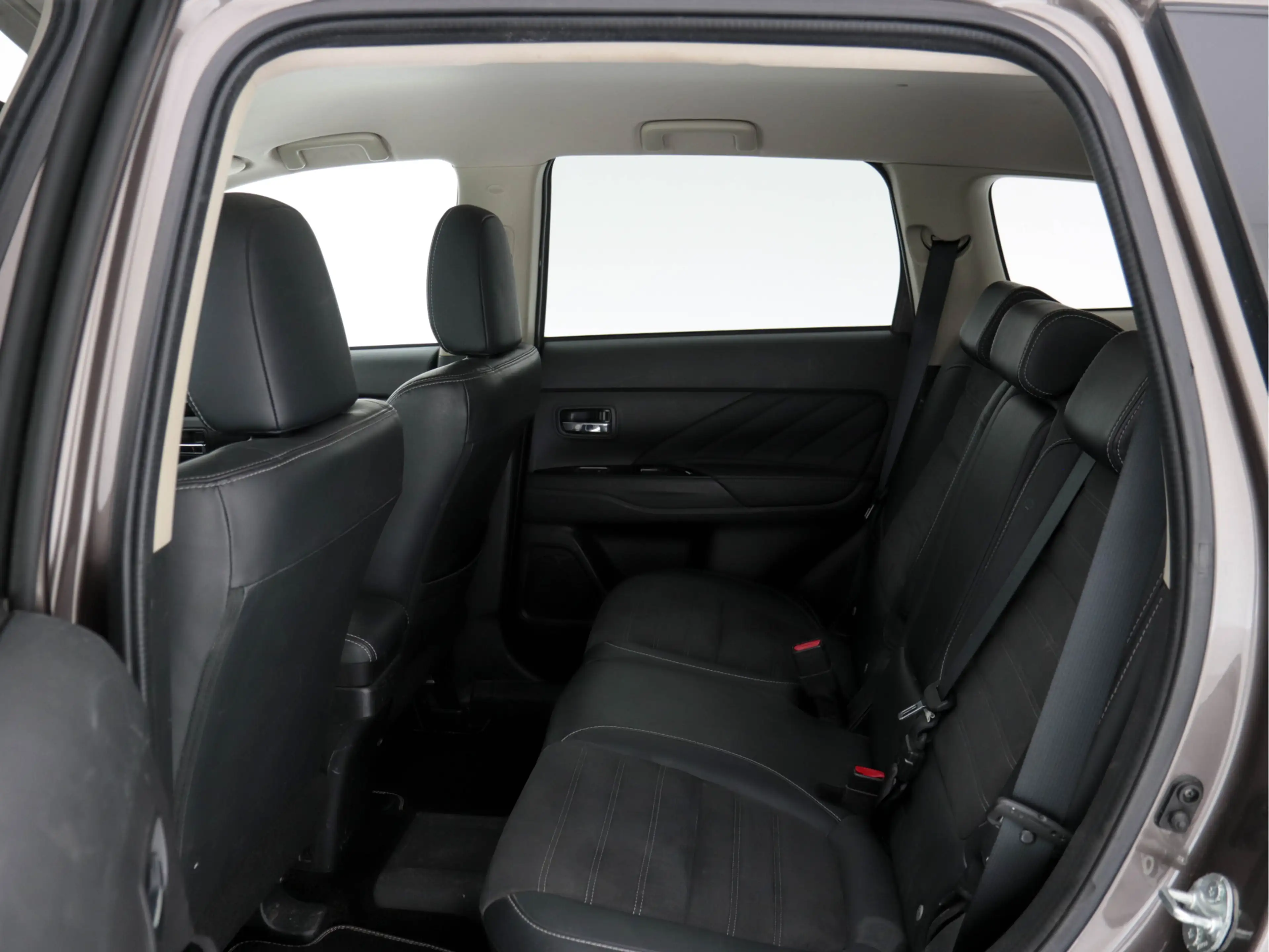 Mitsubishi Outlander 2.0 AWD (Plug-In) (INCL-BTW) Aut.*LEATHER-ALCANTAR — photo 9