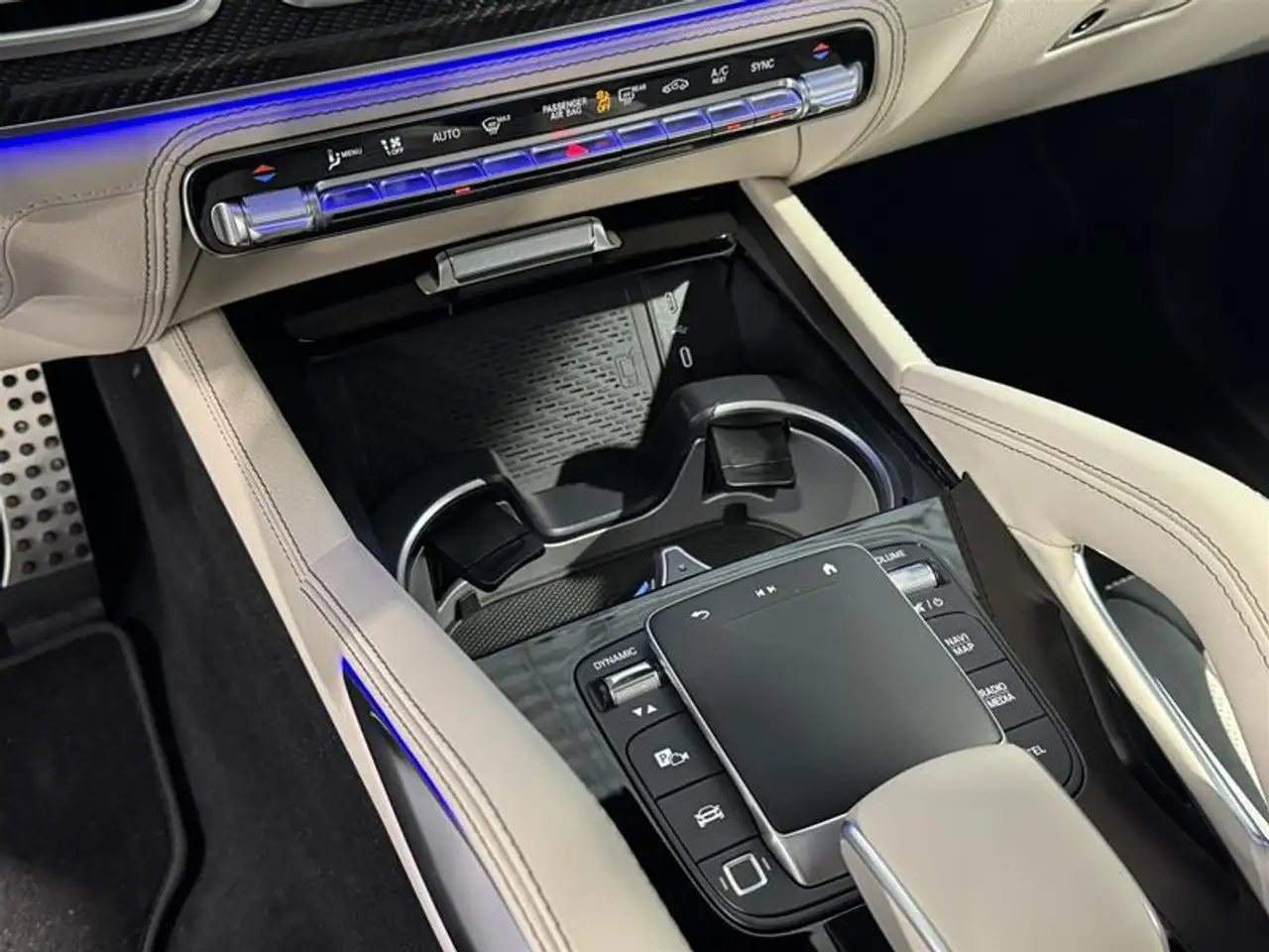 Mercedes-Benz GLE снимка Mercedes-Benz GLE