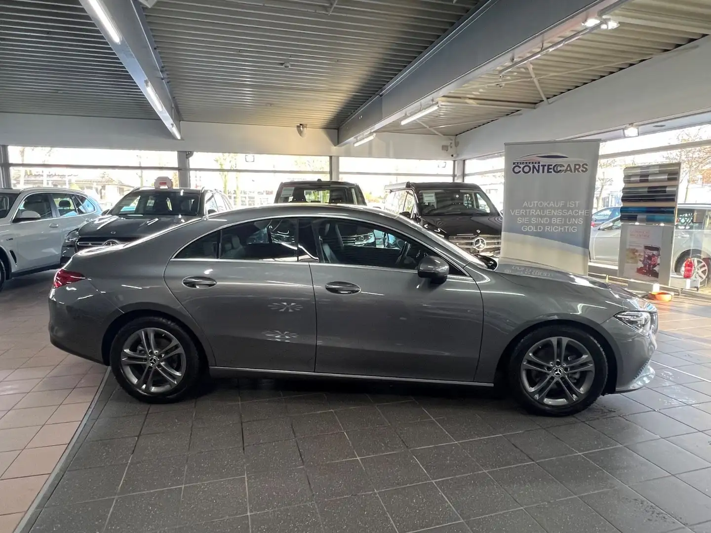 Mercedes-Benz CLA 180 Coupe LED+PARK+AGILITY+NAVI+uvm... Gris - 1