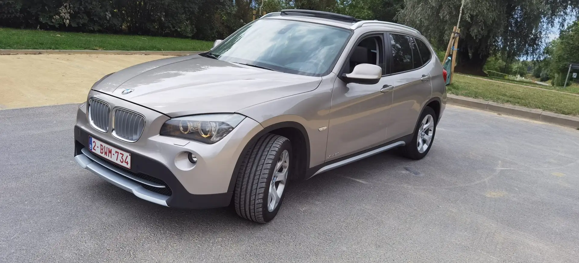 BMW X1 BMW X1 2.0i xDrive (2012) – 4x4,panoramique Argent - 2