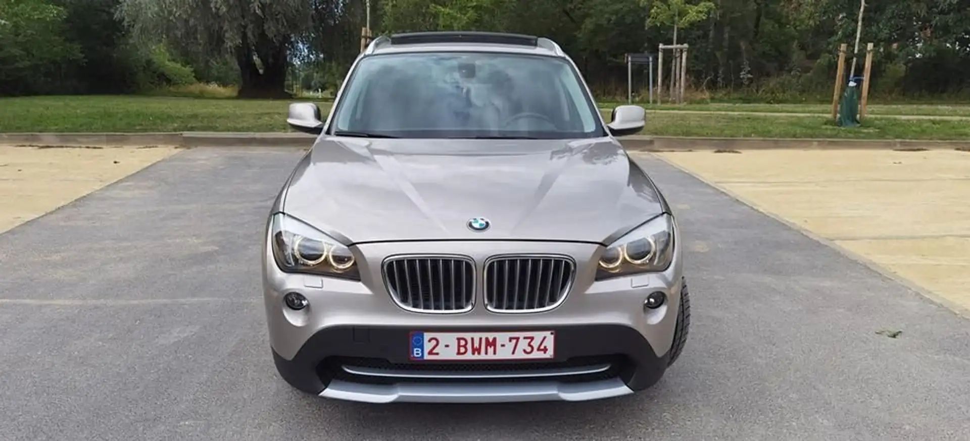 BMW X1 BMW X1 2.0i xDrive (2012) – 4x4,panoramique Argent - 1