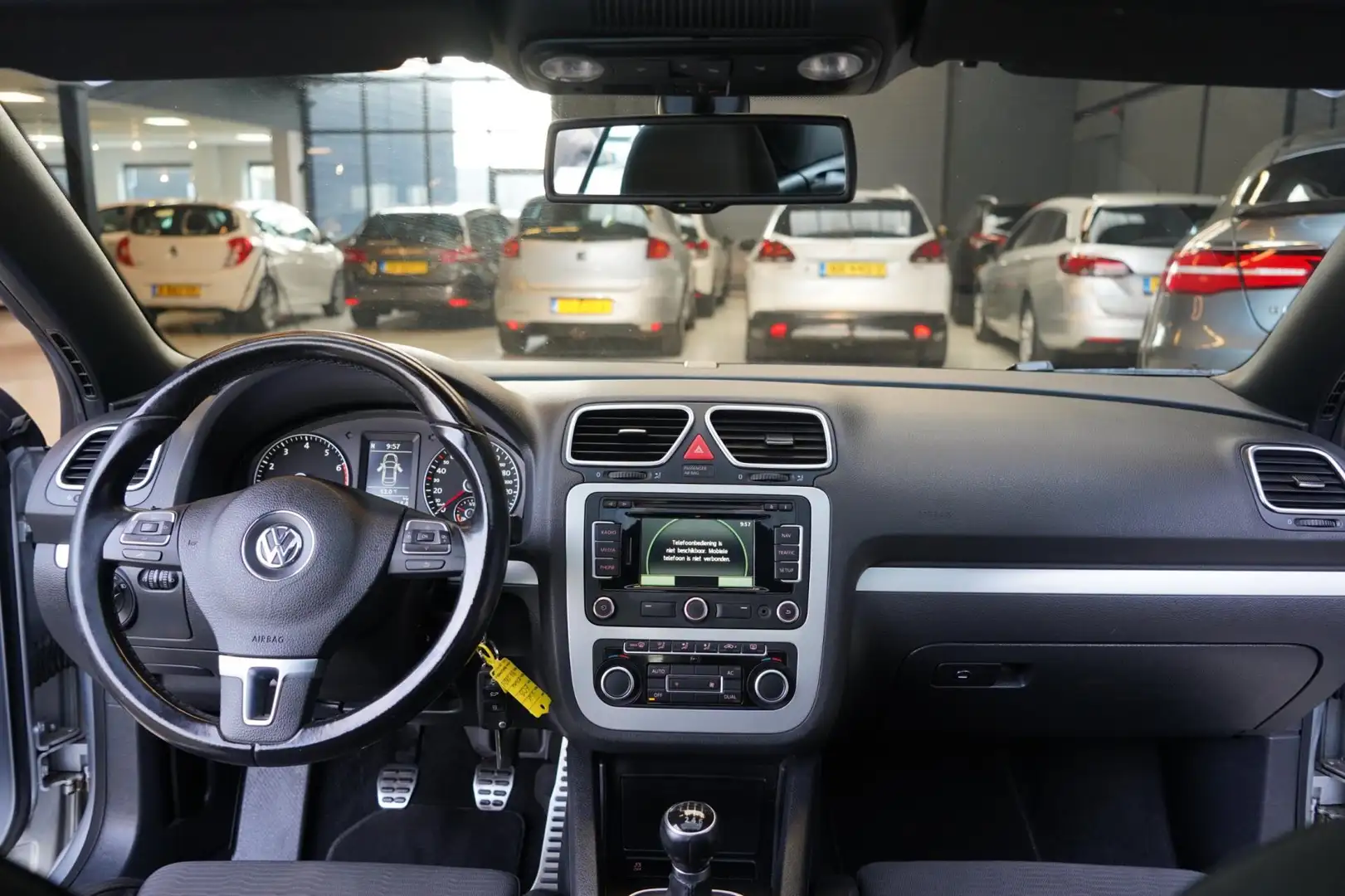 Volkswagen Eos 1.4 TSI Highline Plus | NAVI | PANO-DAK | AIRCO | Grijs - 2