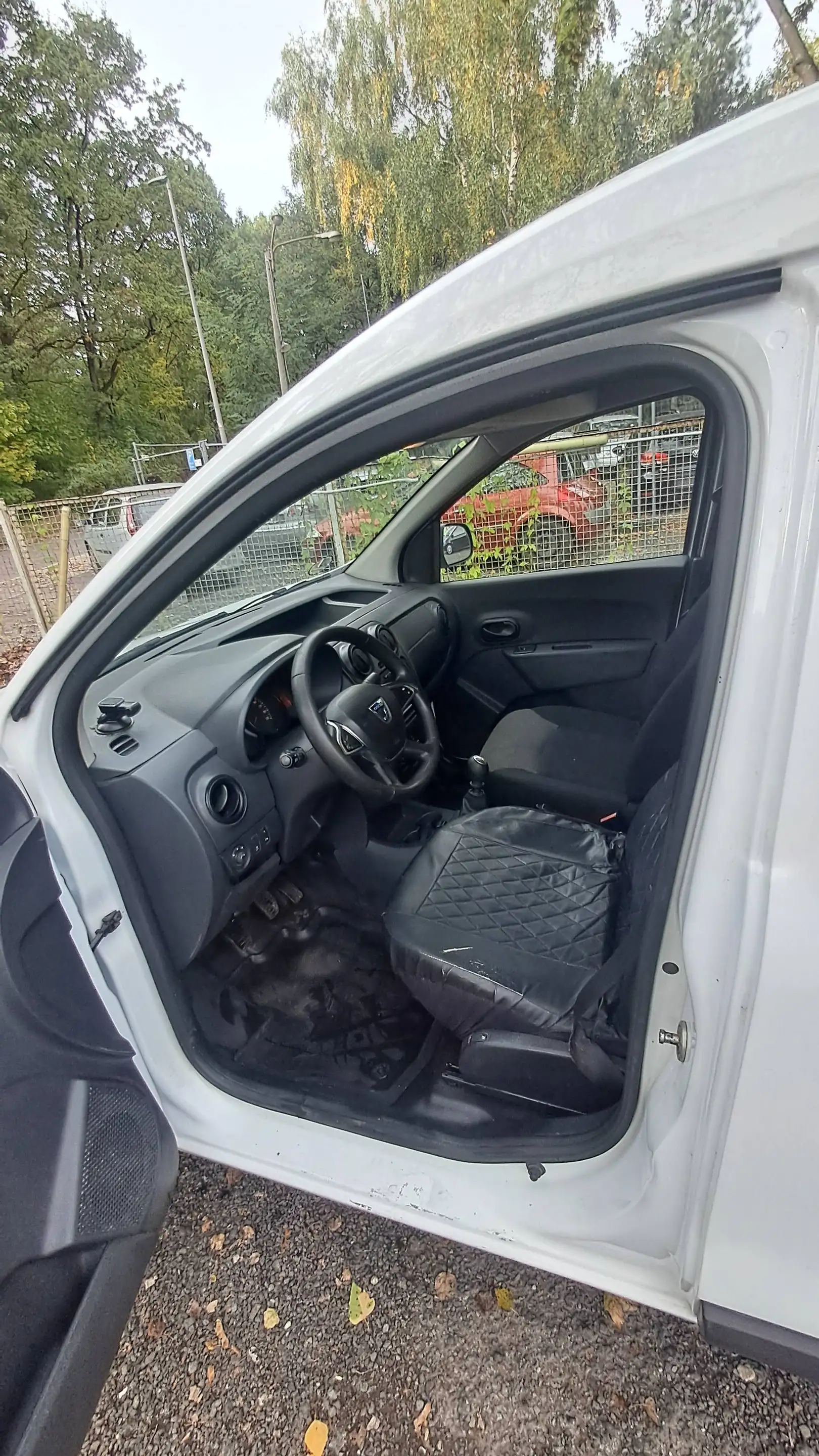 Dacia Dokker Essential — photo 11