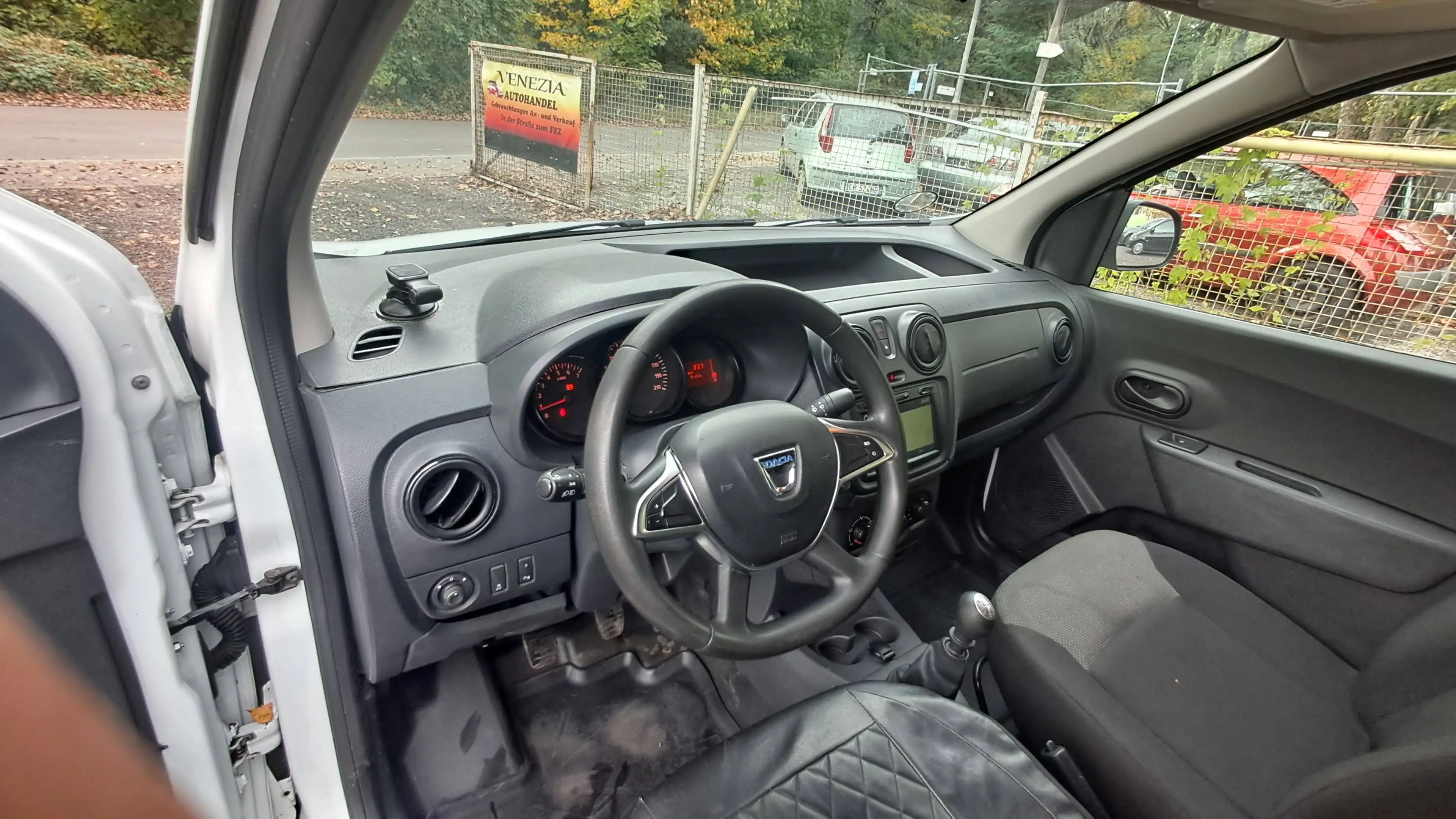 Dacia Dokker Essential — photo 12
