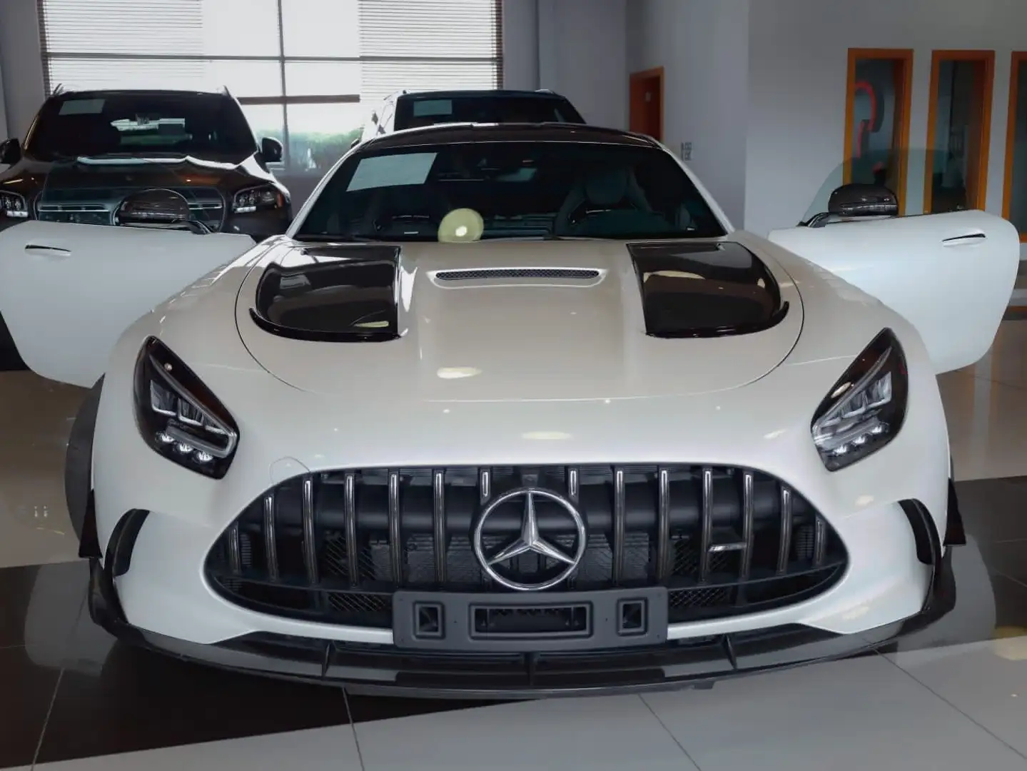 Mercedes-Benz AMG GT 4.0 Black Series 730cv auto (It can be Exported) Bianco - 1