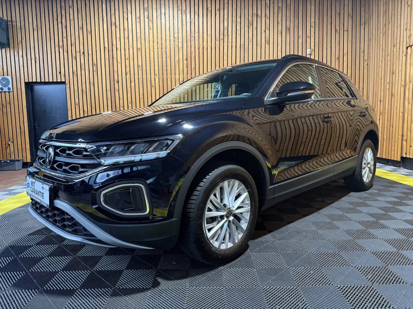 Volkswagen T-Roc 1,5 TSI Life DSG *LED*Kam*Virtual*App*ACC* Noir - 1